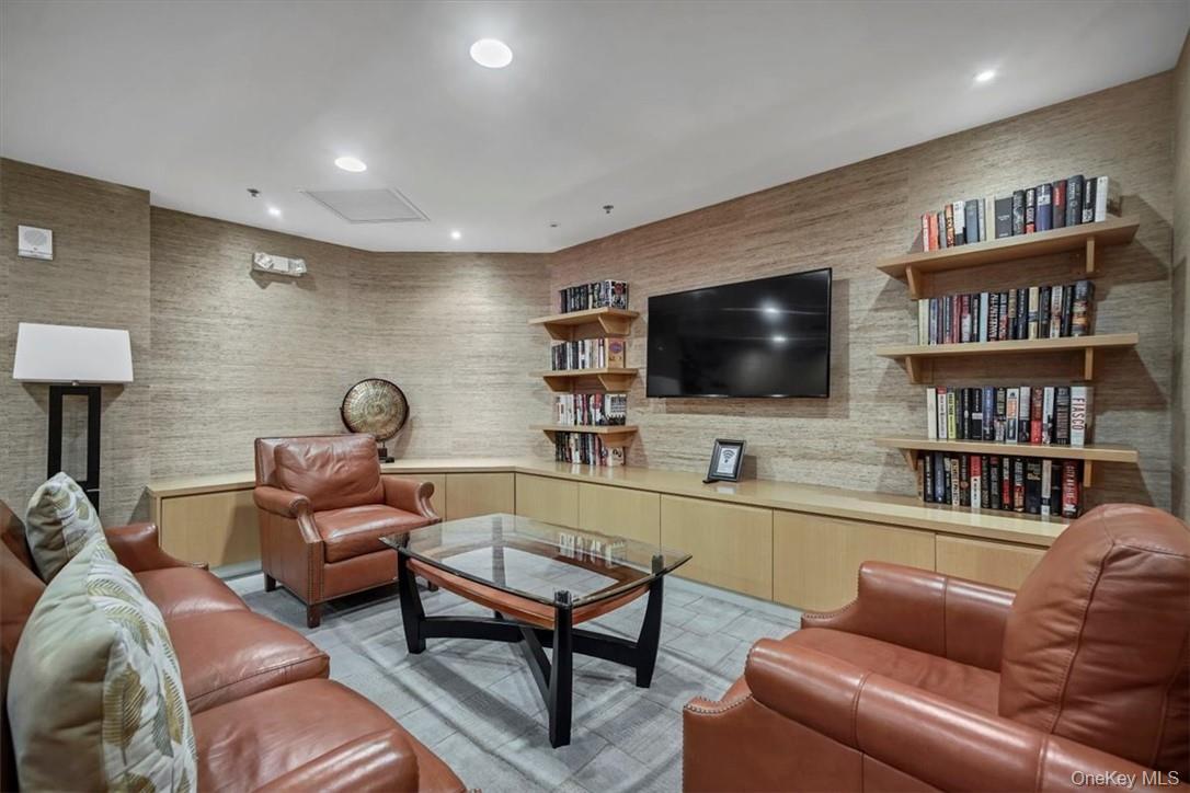 1 Renaissance Square # 9D, White Plains, NY 10601