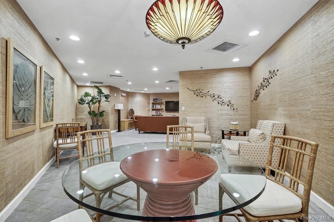 1 Renaissance Square # 9D, White Plains, NY 10601