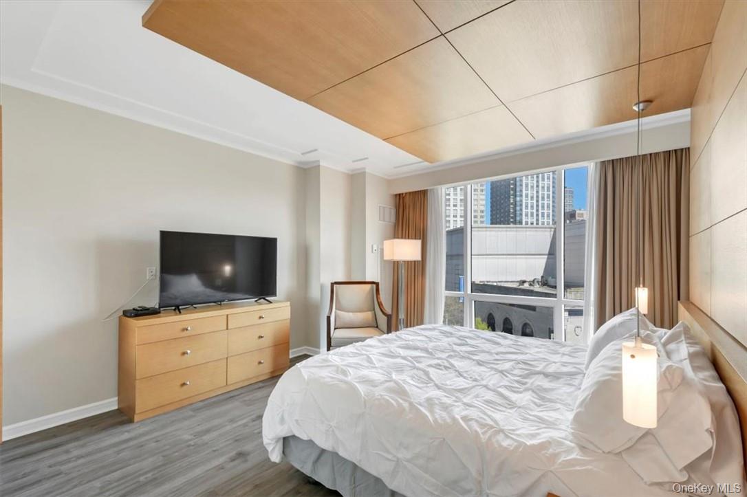 1 Renaissance Square # 9D, White Plains, NY 10601