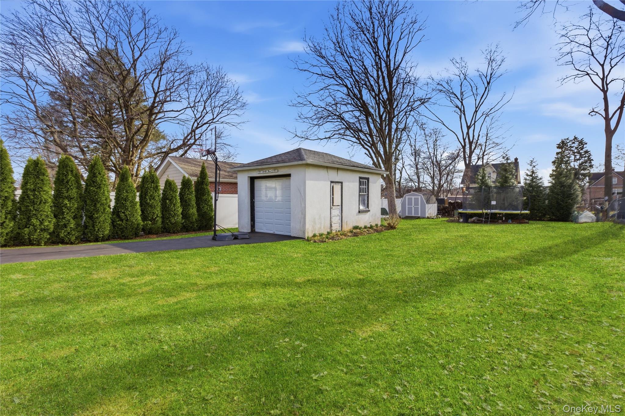 23 Alta Drive, Bronxville, NY 10708