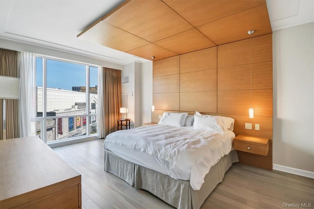 1 Renaissance Square # 7B, White Plains, NY 10601