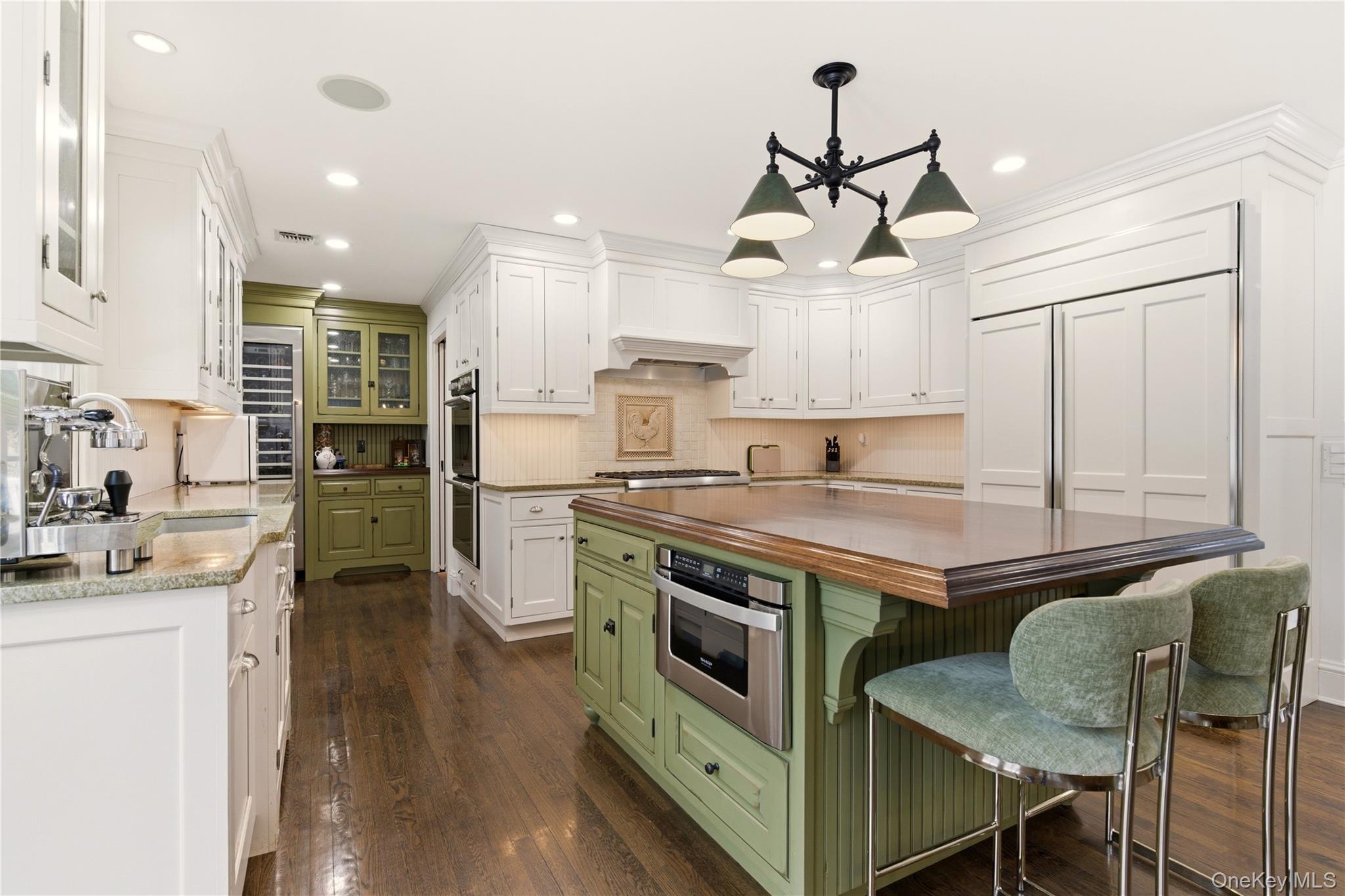 31 Carnegie Avenue, Huntington, NY 11743