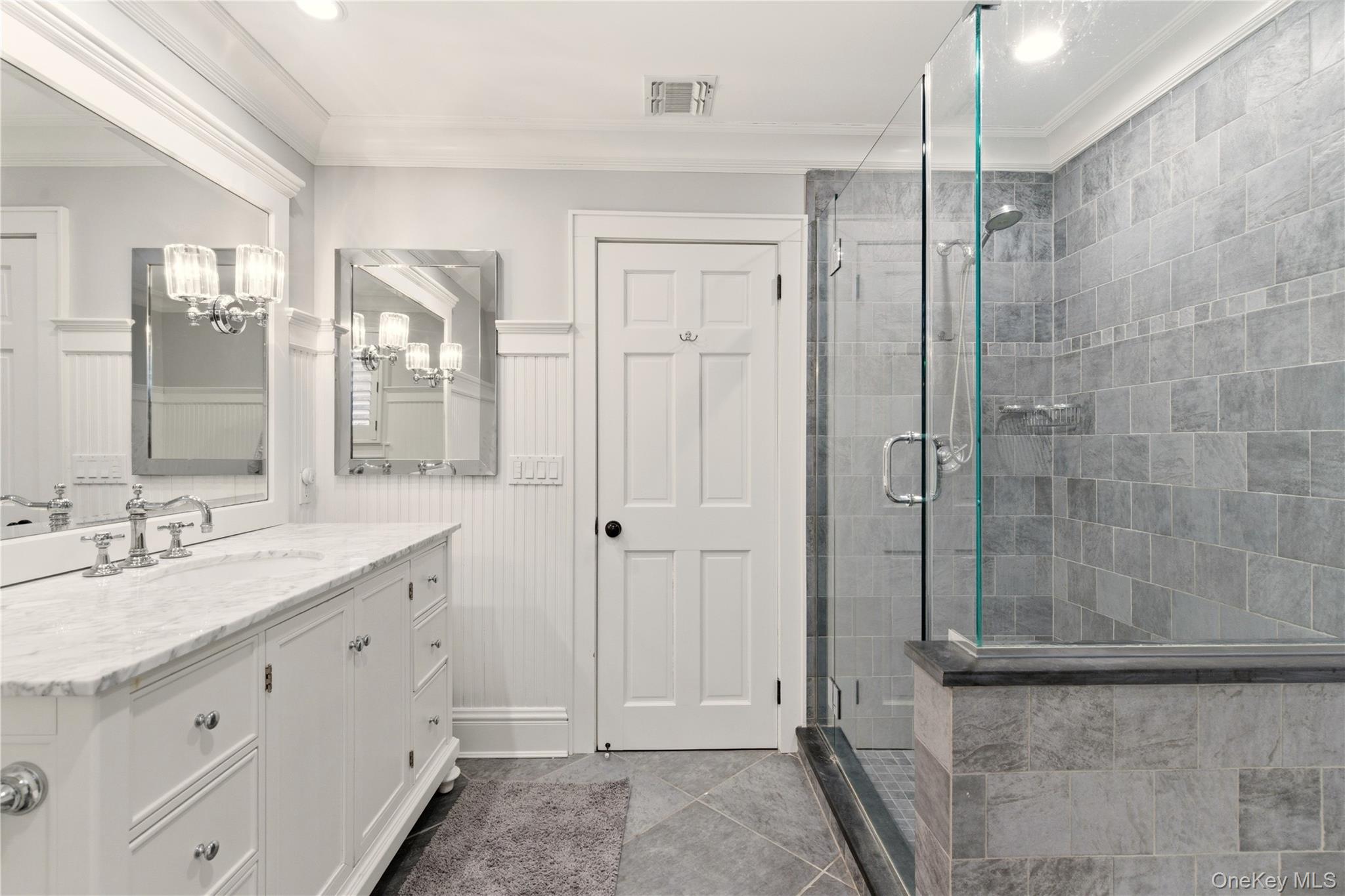 31 Carnegie Avenue, Huntington, NY 11743