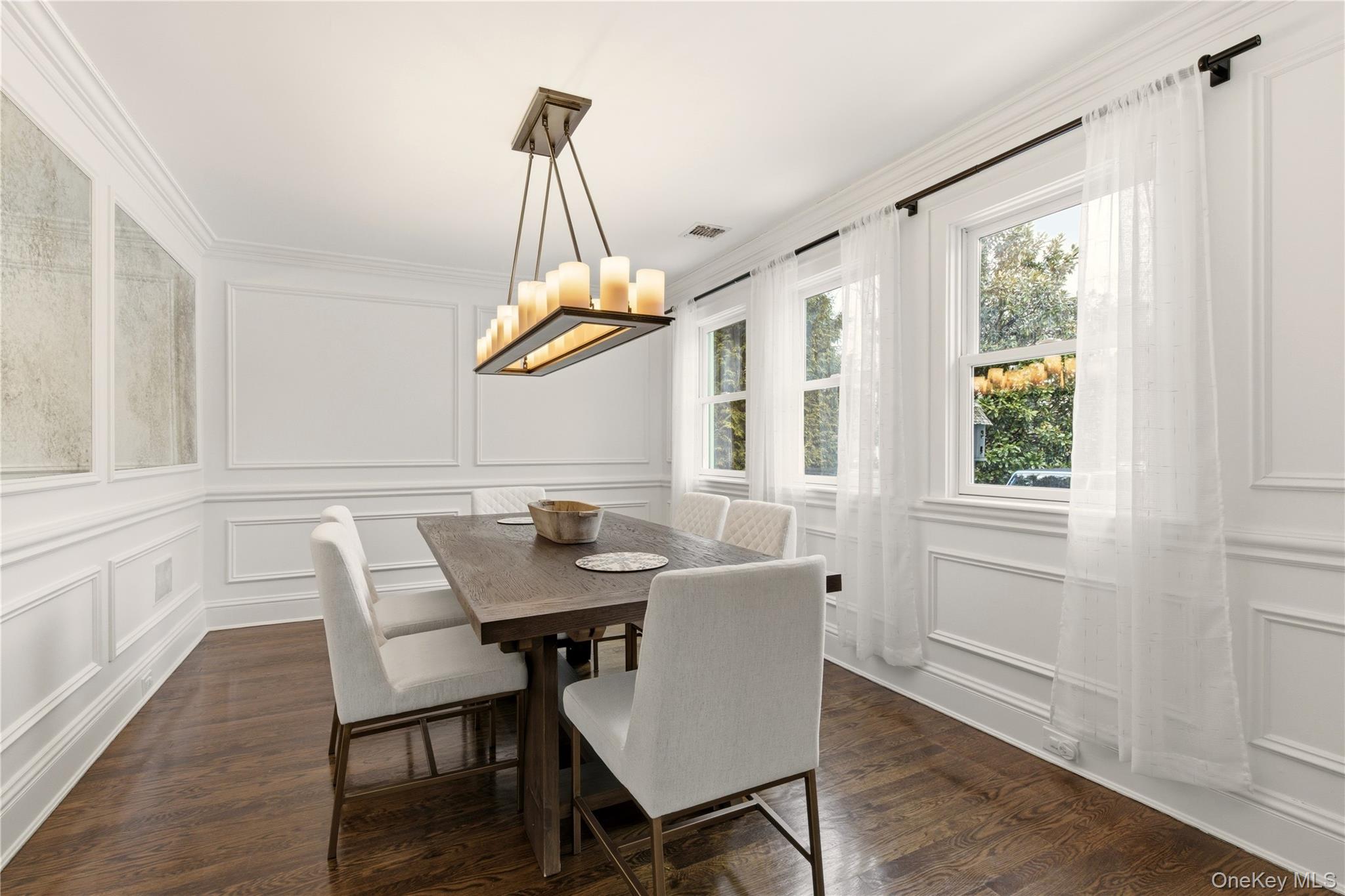 31 Carnegie Avenue, Huntington, NY 11743