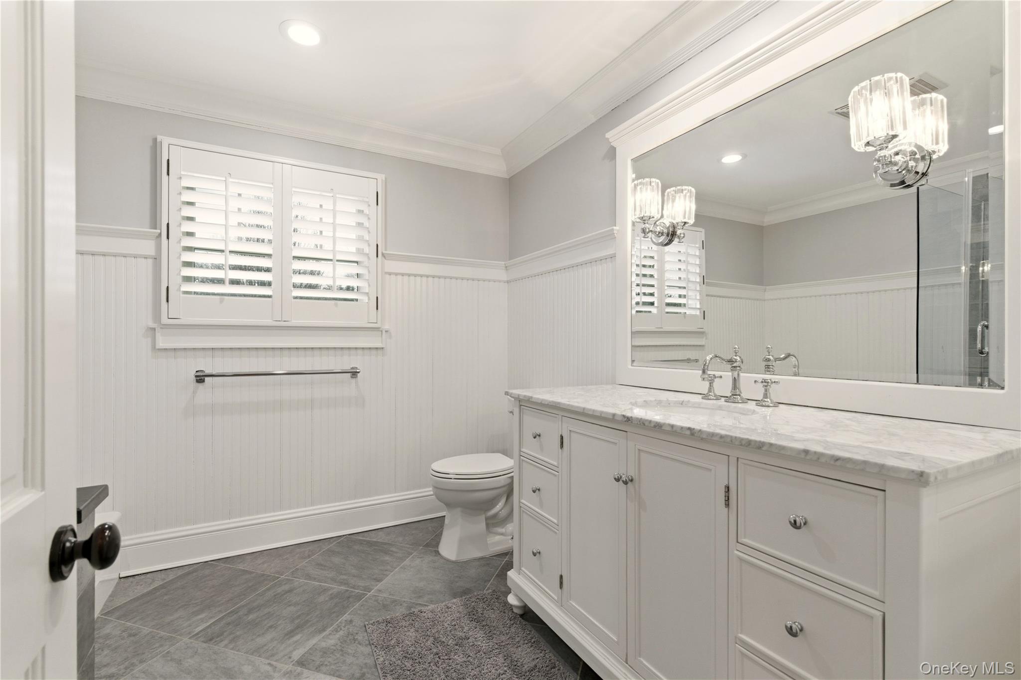 31 Carnegie Avenue, Huntington, NY 11743