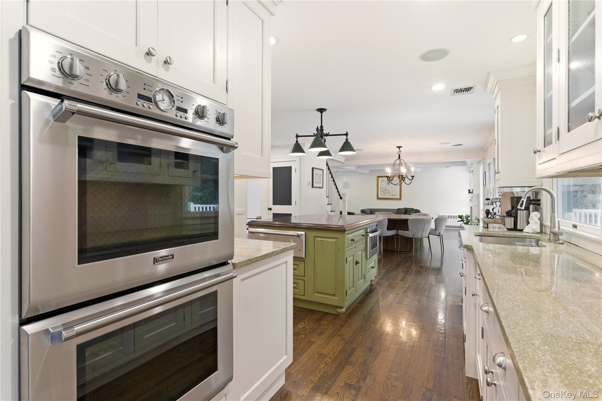 31 Carnegie Avenue, Huntington, NY 11743