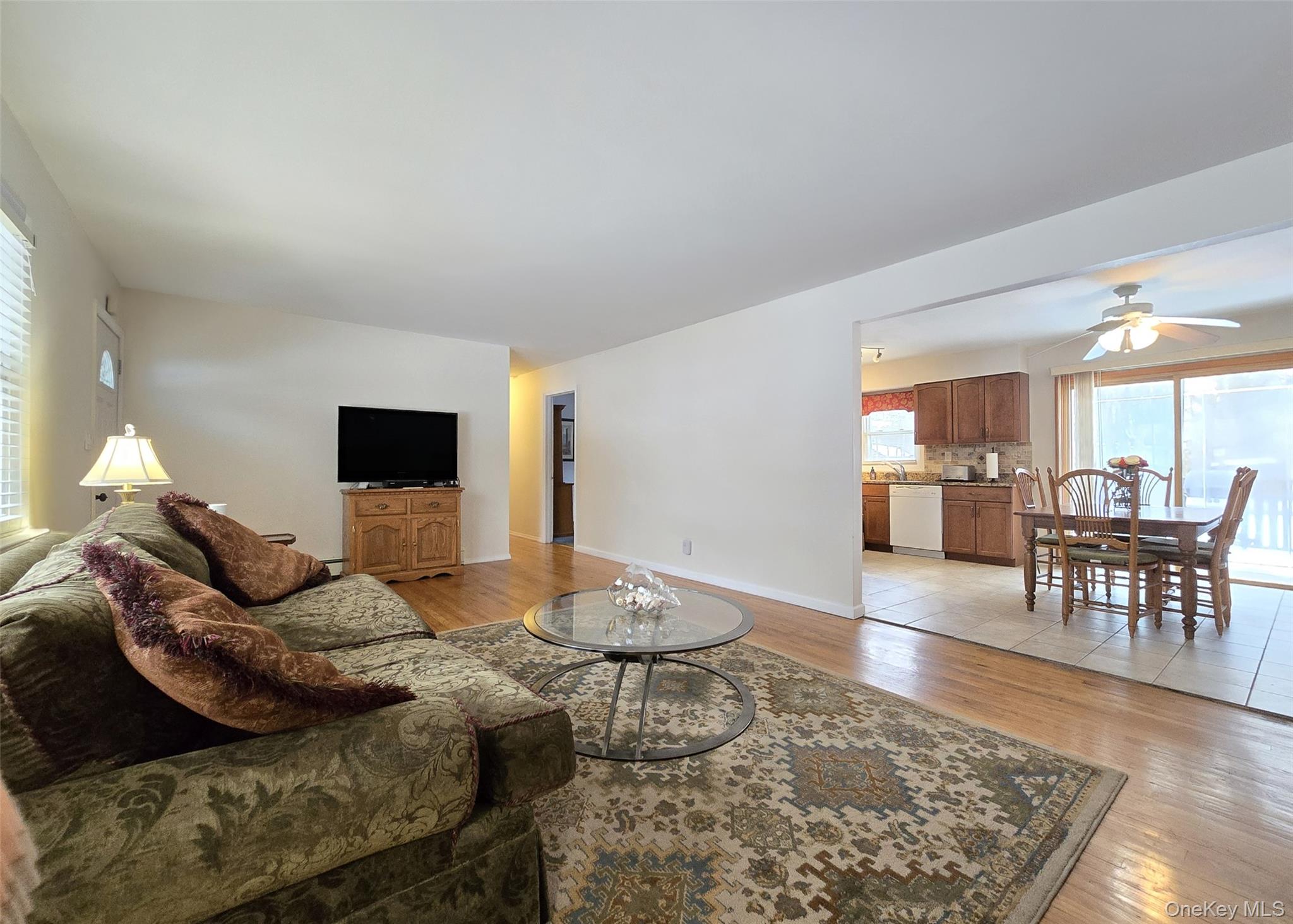 143 Hawthorne Street, Mastic, NY 11950