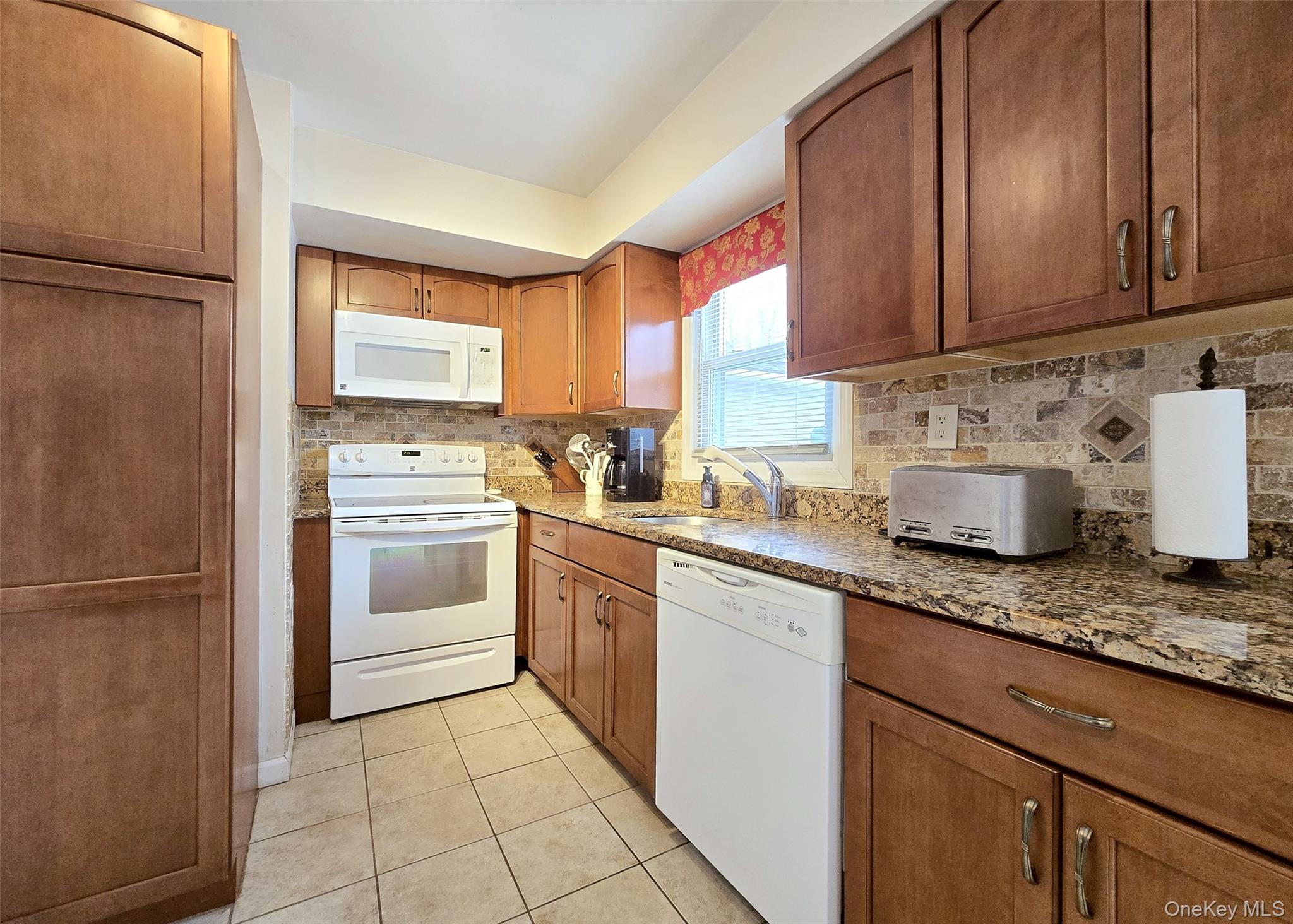 143 Hawthorne Street, Mastic, NY 11950