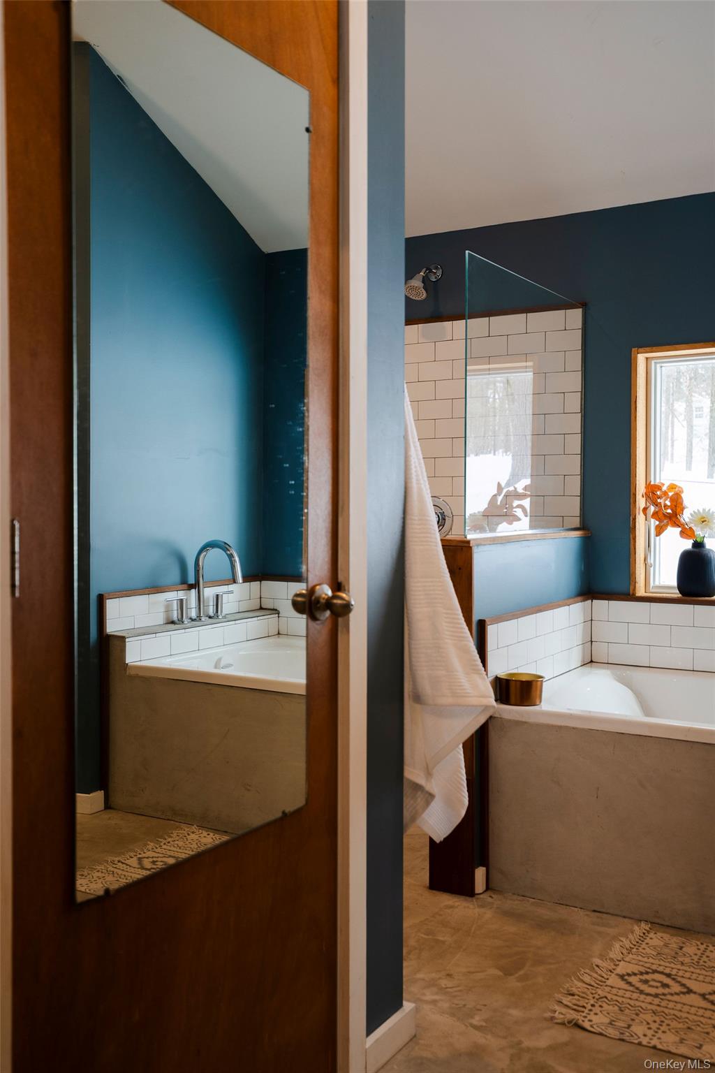 171 W Hurley Road, Woodstock, NY 12498