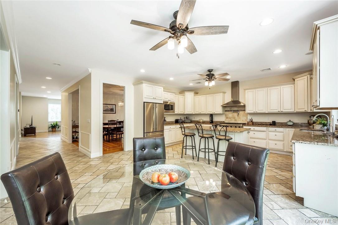 696 Ridgeway, White Plains, NY 10605