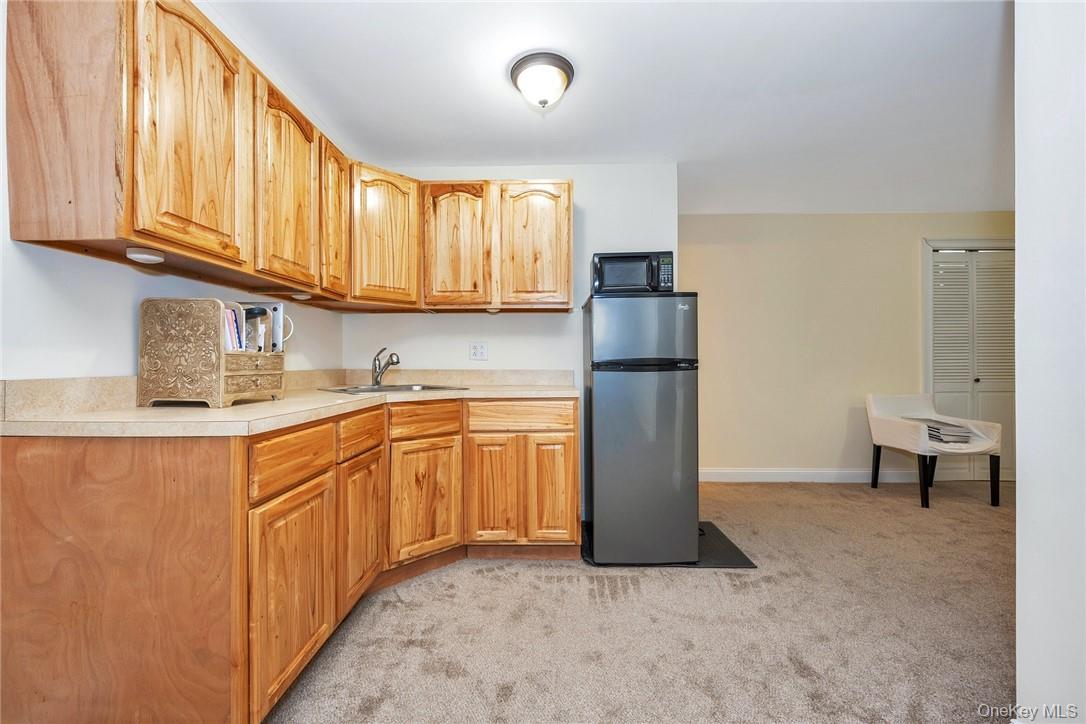 696 Ridgeway, White Plains, NY 10605