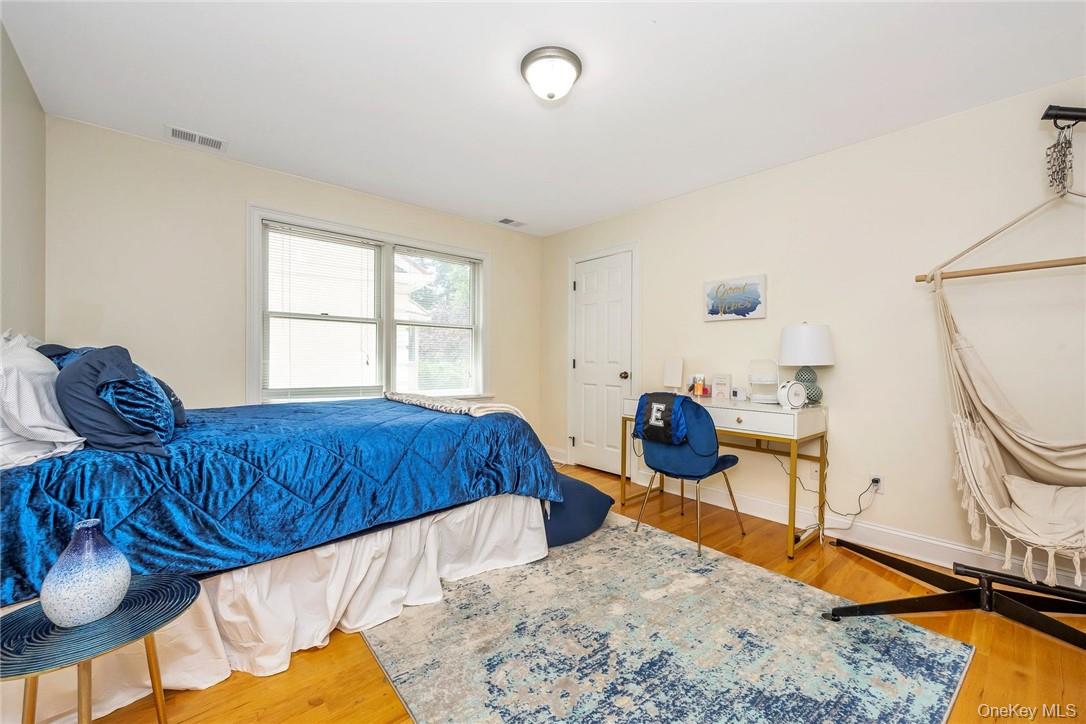 696 Ridgeway, White Plains, NY 10605