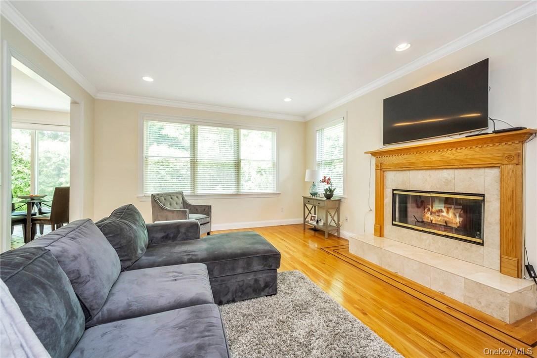 696 Ridgeway, White Plains, NY 10605