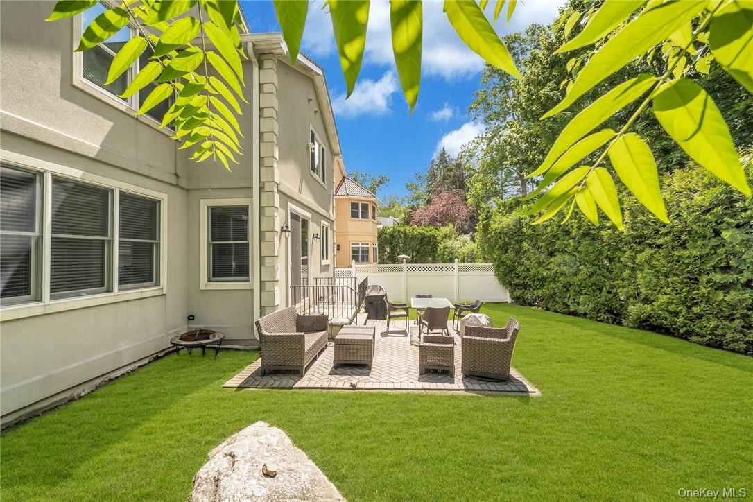 696 Ridgeway, White Plains, NY 10605