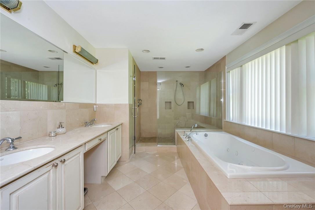 696 Ridgeway, White Plains, NY 10605