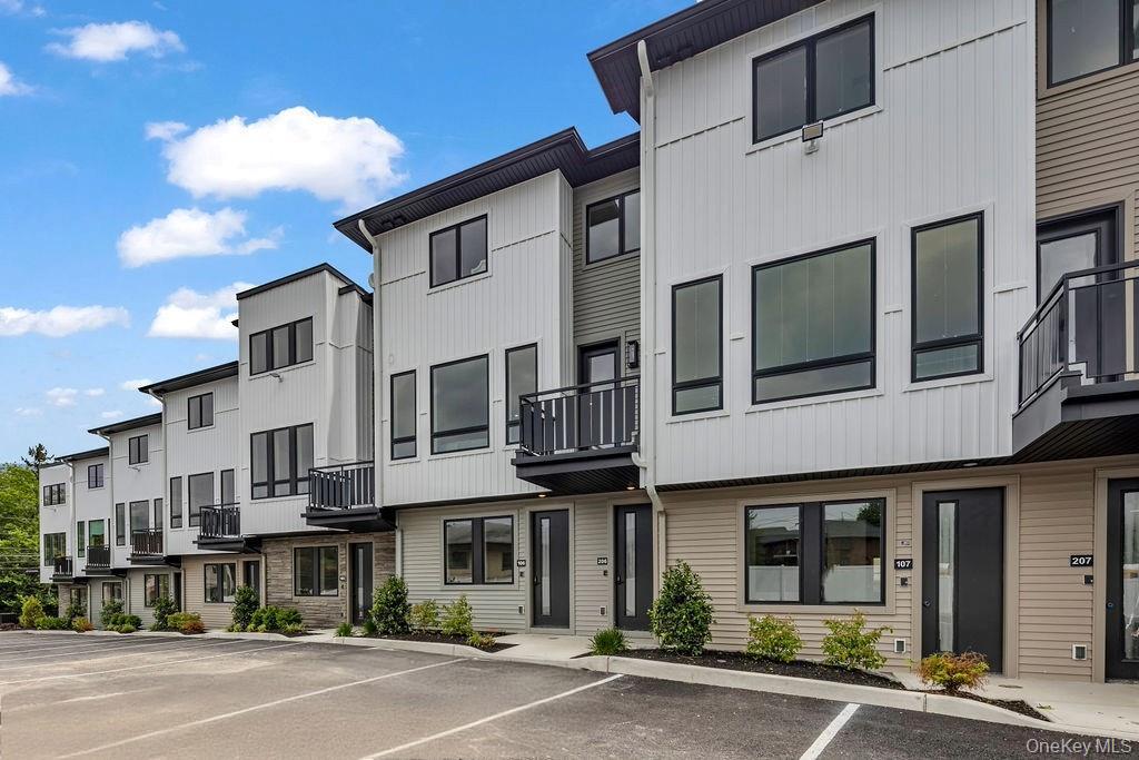 17 Union Road # Unit 206, Spring Valley, NY 10977