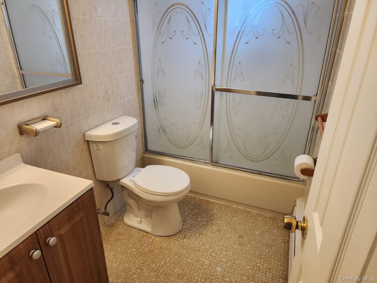 1570 Kenneth Avenue, North Baldwin, NY 11510