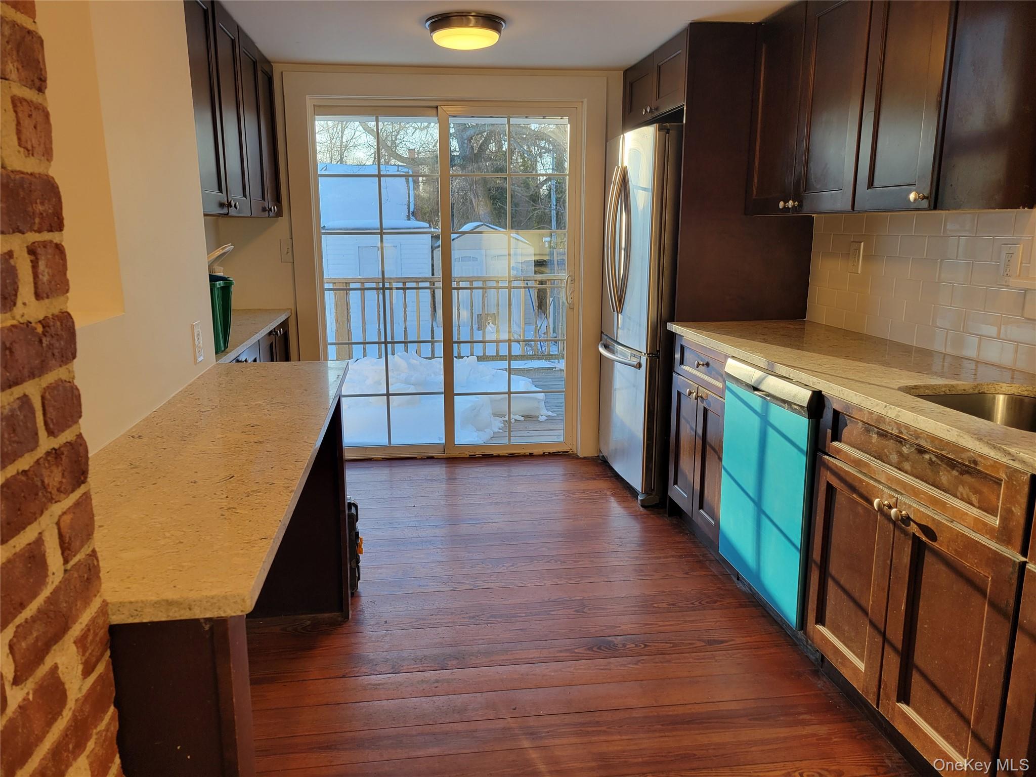 40 Belford Avenue, Bay Shore, NY 11706