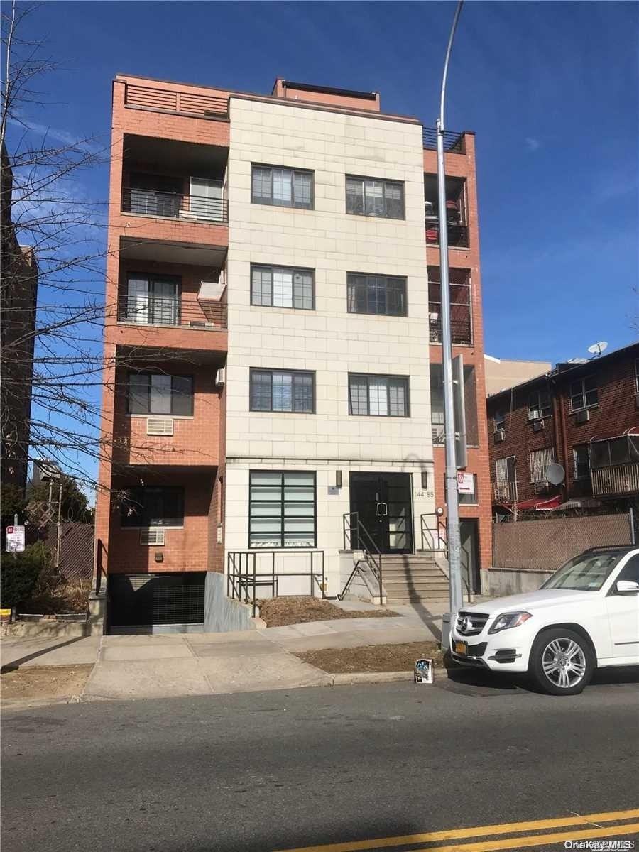 144-85 Roosevelt Avenue # 5E, Flushing, NY 11354