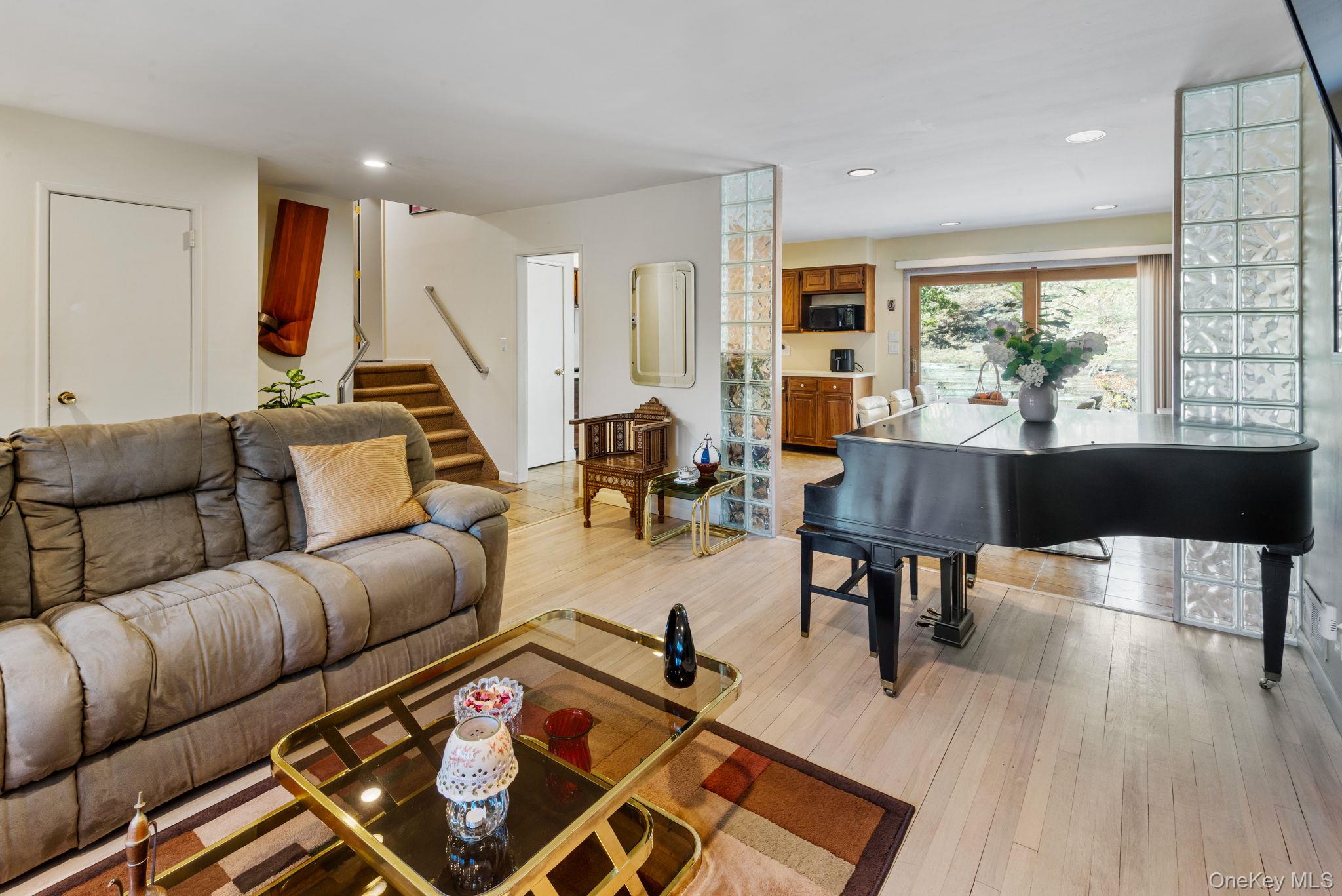 37 Grist Mill Lane, Halesite, NY 11743