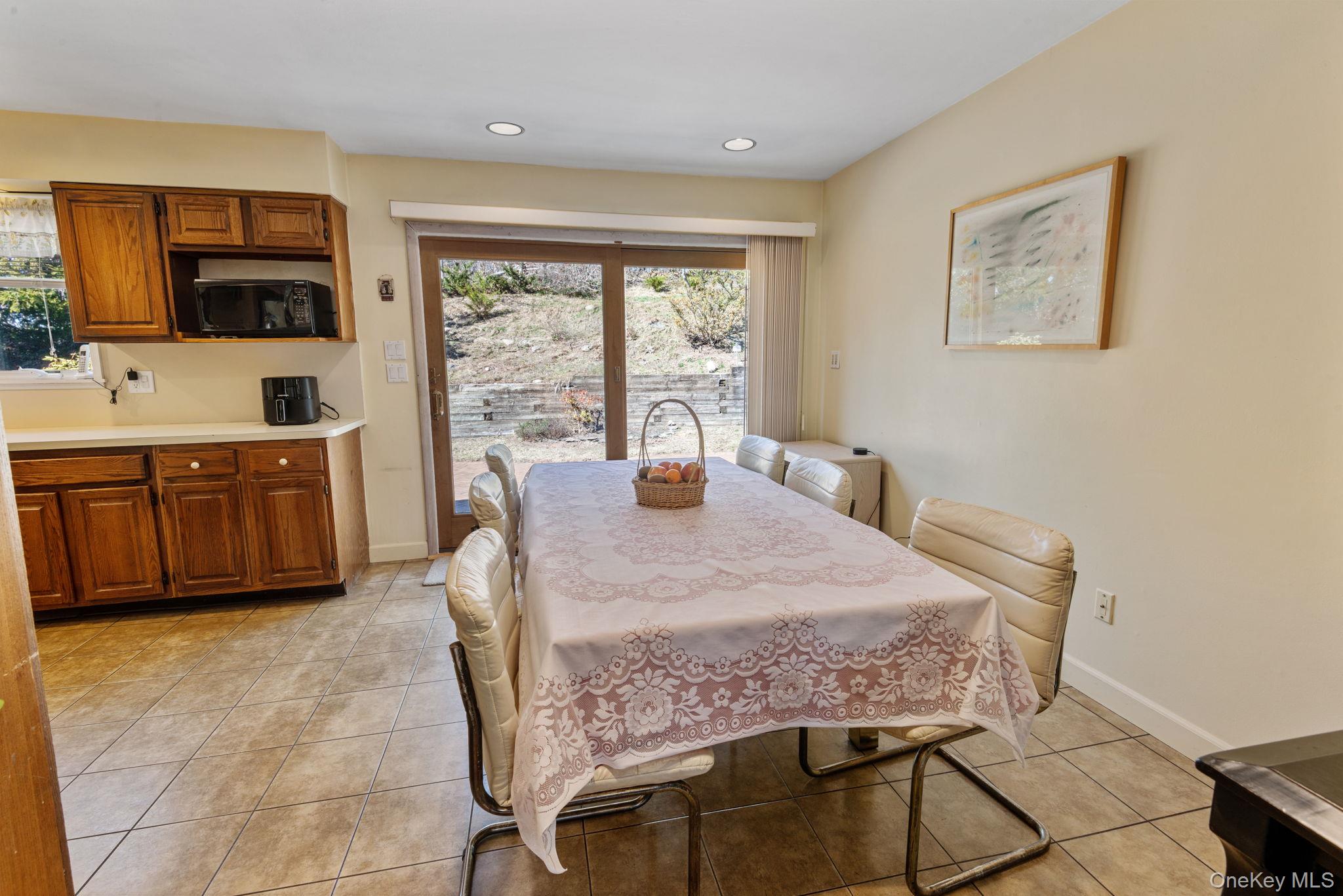 37 Grist Mill Lane, Halesite, NY 11743