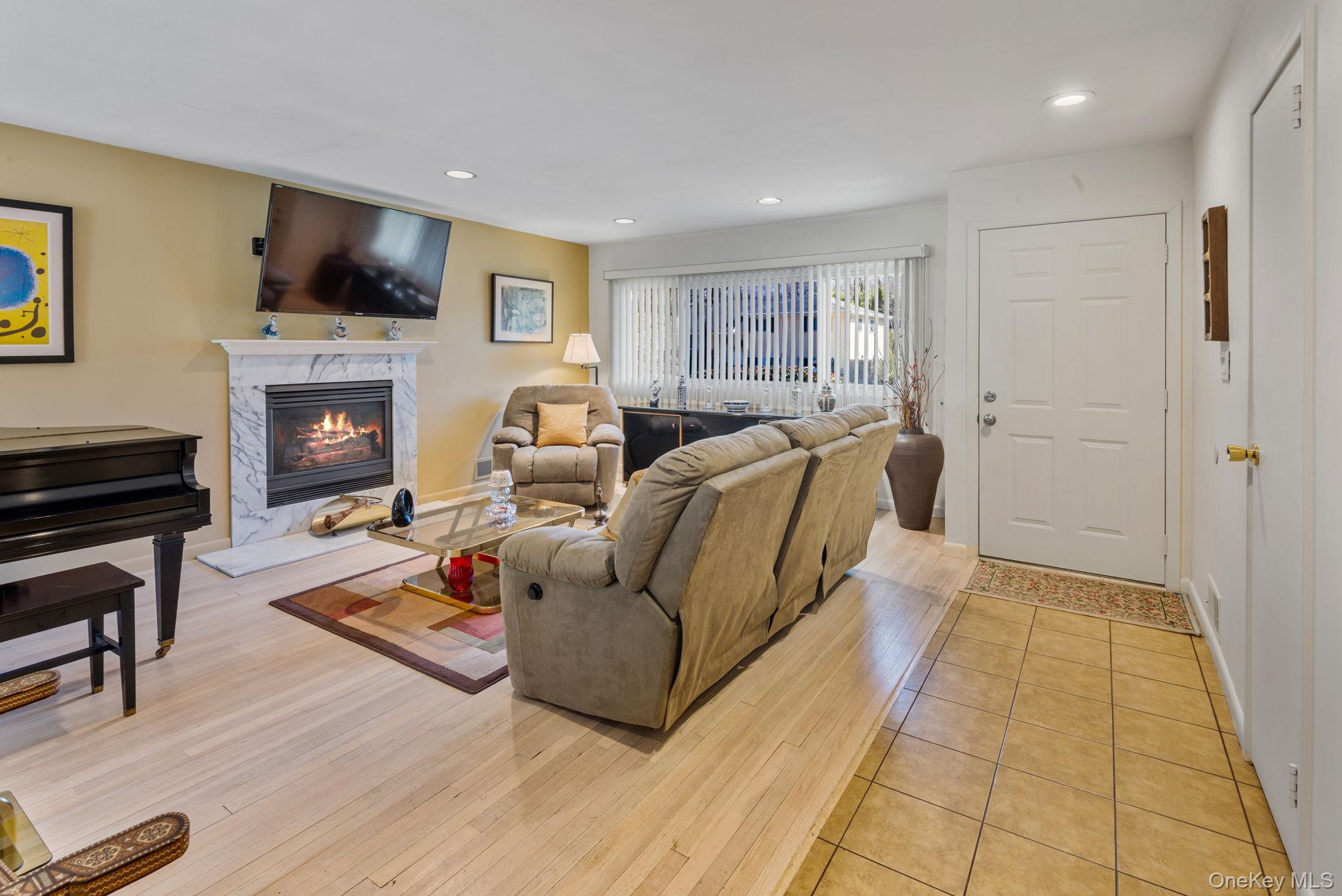 37 Grist Mill Lane, Halesite, NY 11743