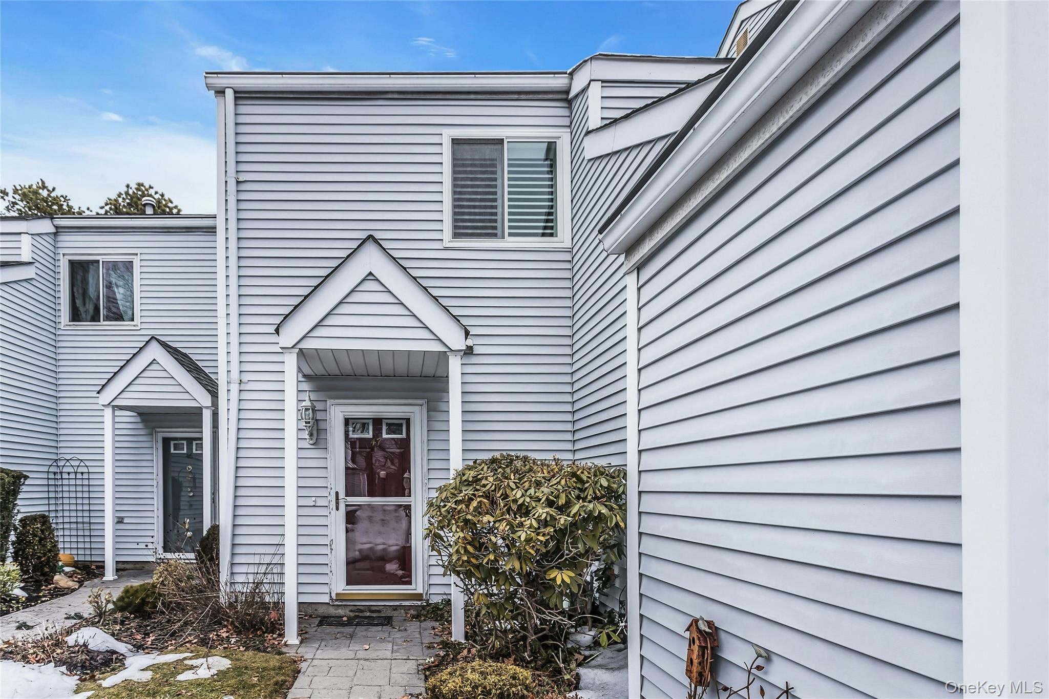 47 Max Court, Islandia, NY 11749