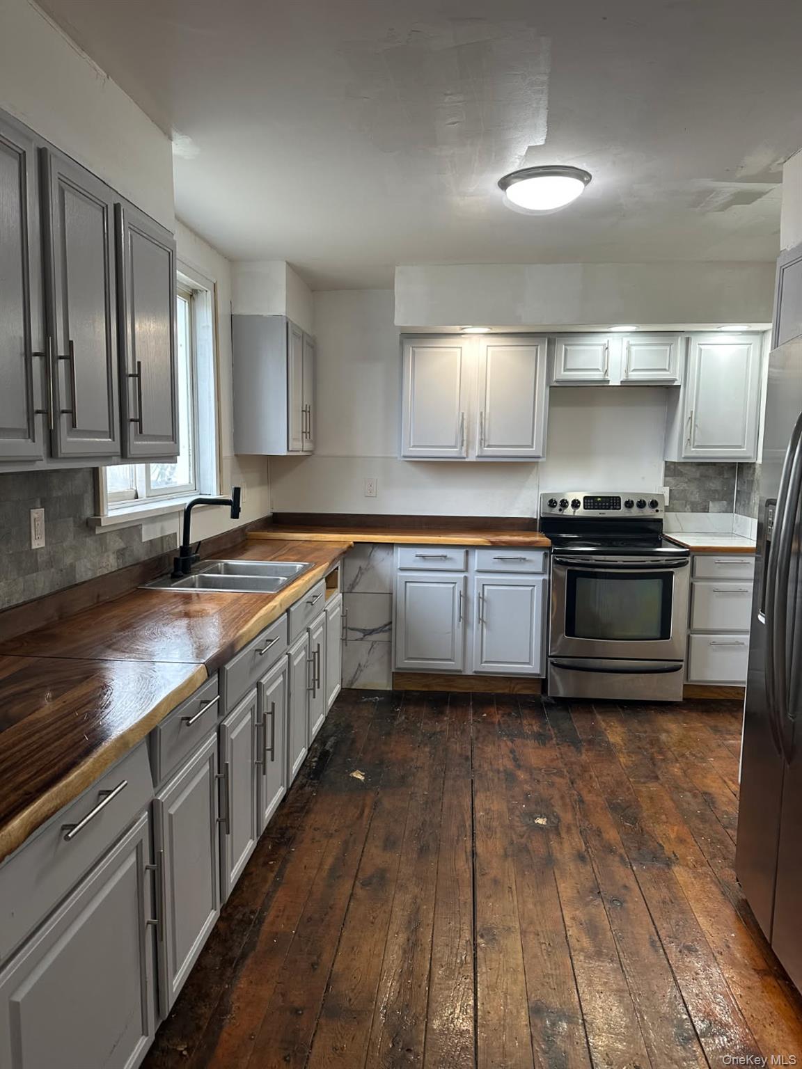 42 Barcelow Street, Port Jervis, NY 12771