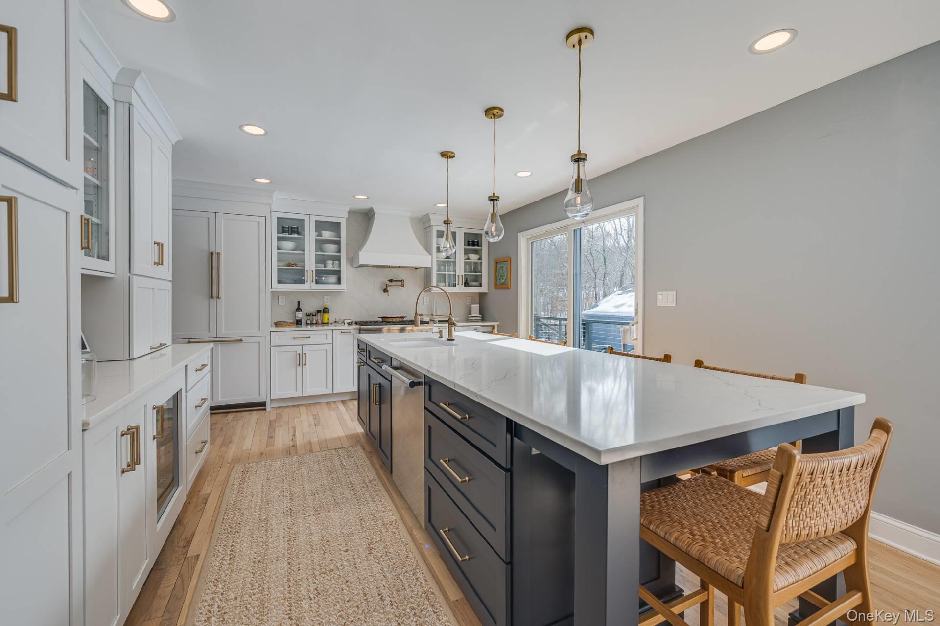 40 W Trail Road, Southampton, NY 11968