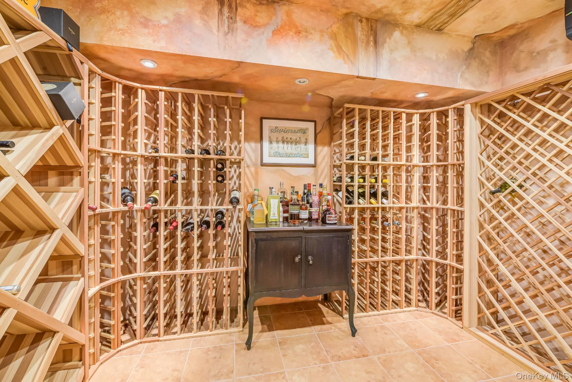 40 W Trail Road, Southampton, NY 11968