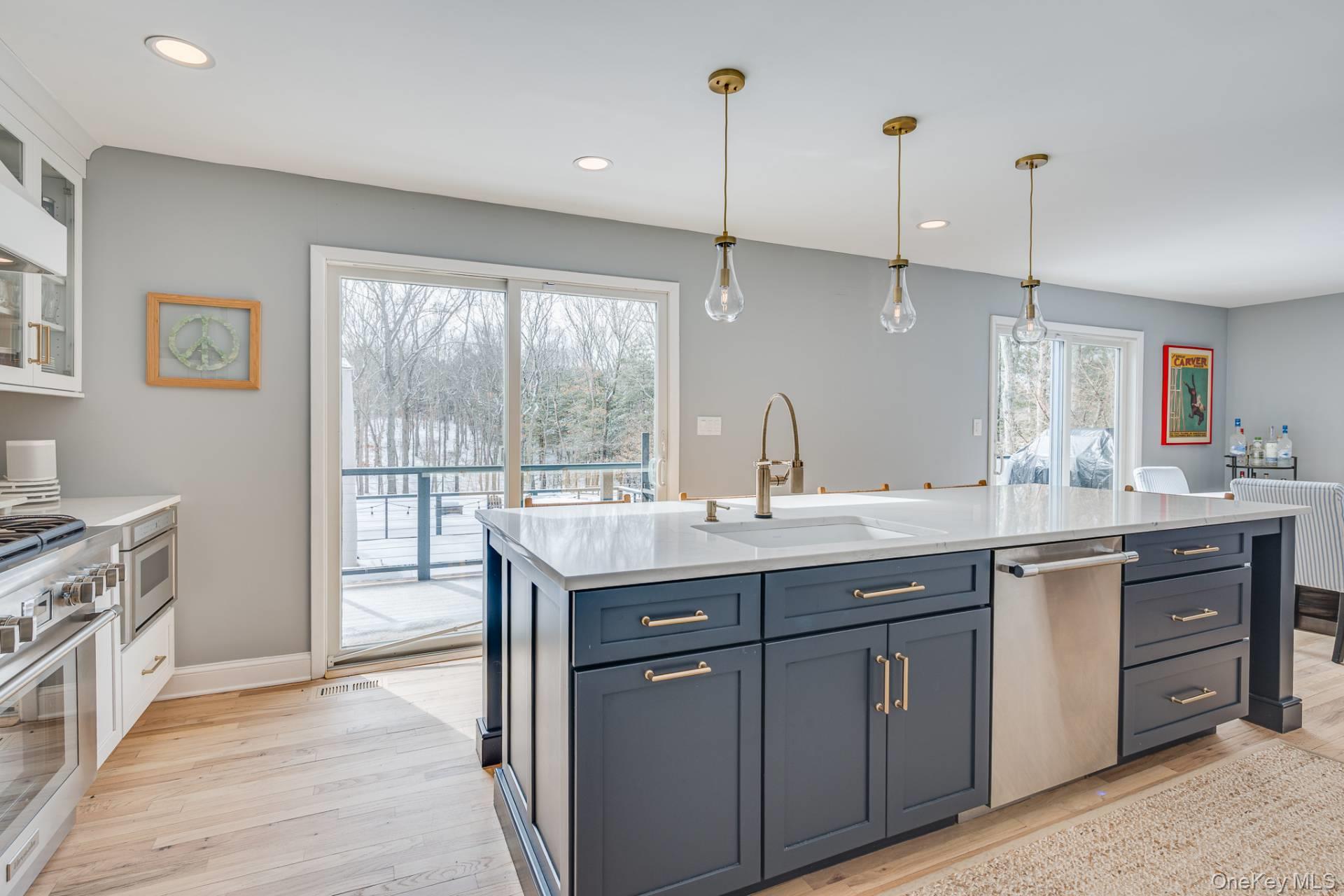 40 W Trail Road, Southampton, NY 11968