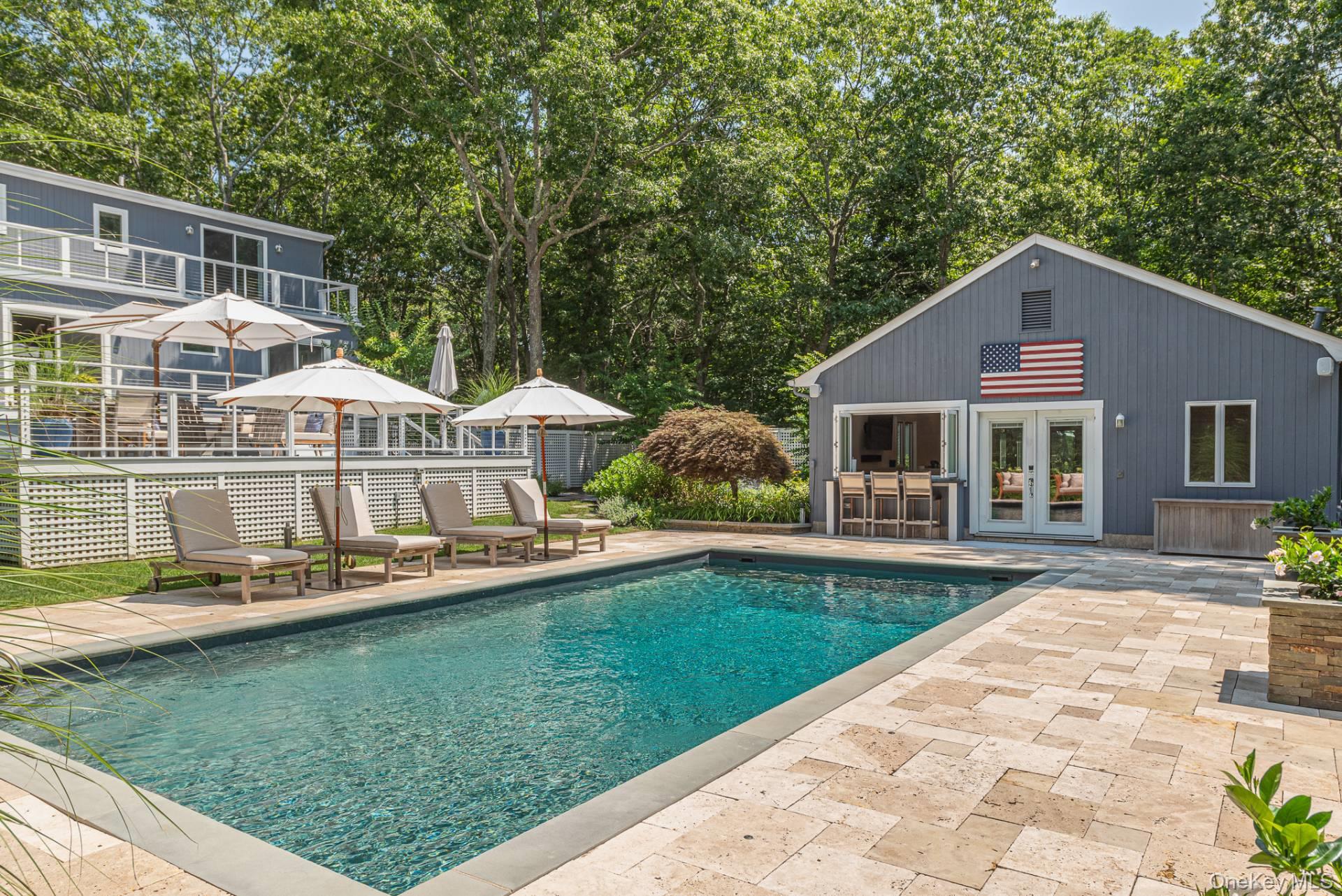 40 W Trail Road, Southampton, NY 11968