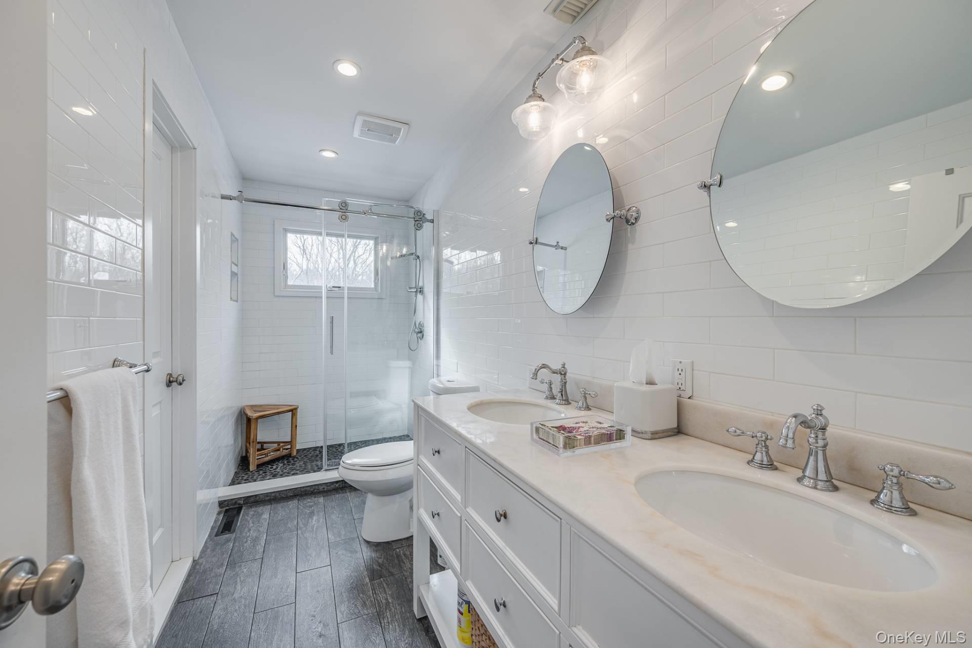 40 W Trail Road, Southampton, NY 11968