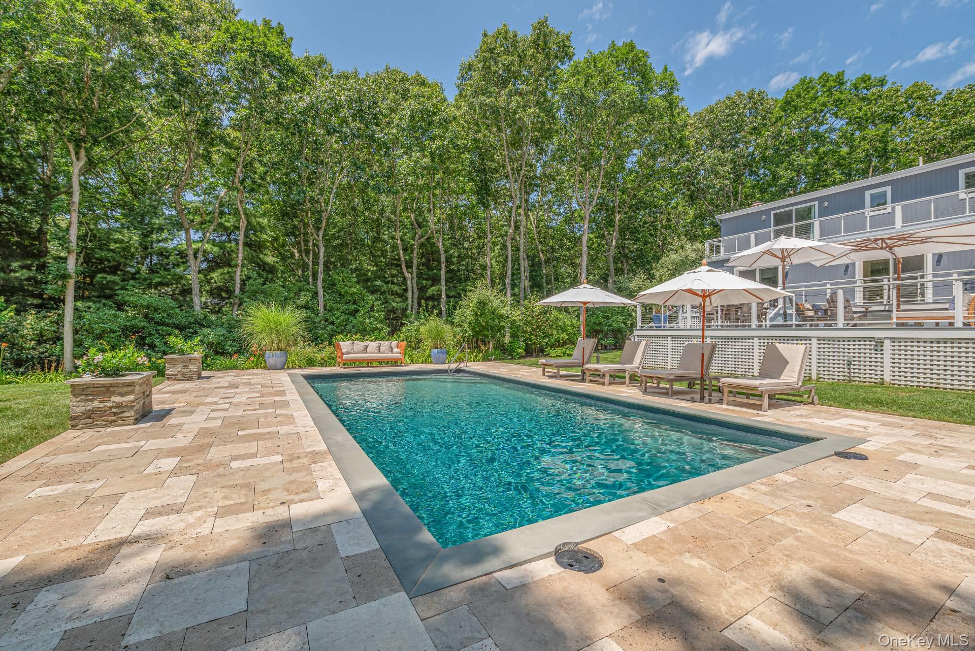 40 W Trail Road, Southampton, NY 11968