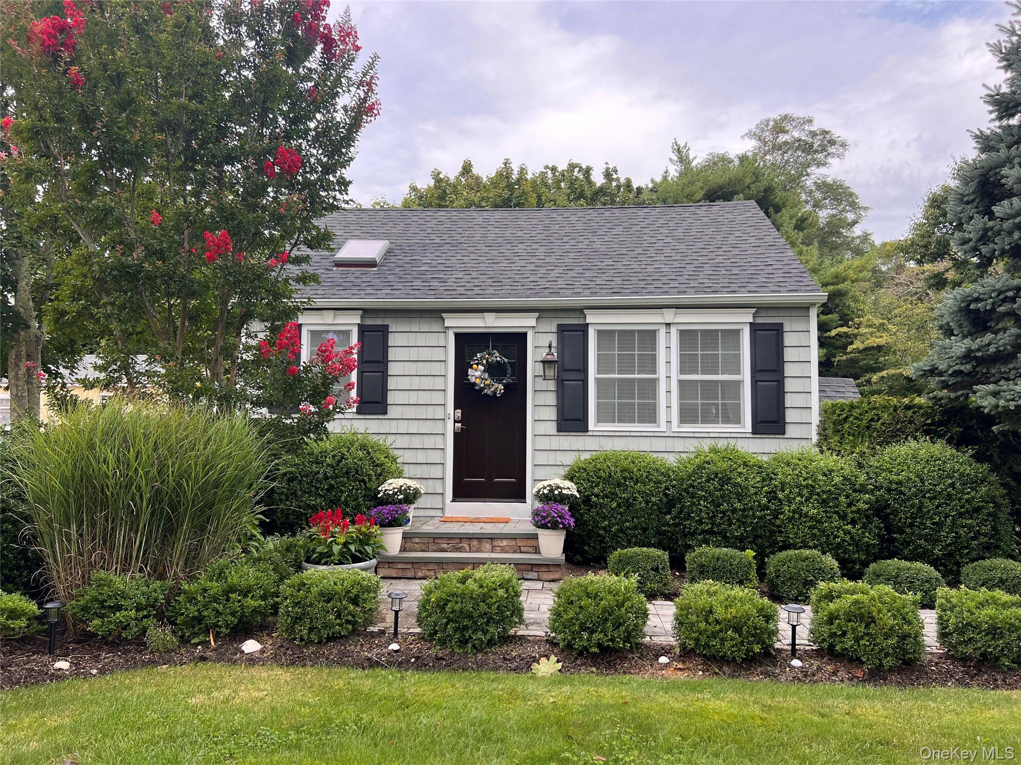 49 Fanning, Hampton Bays, NY 11946