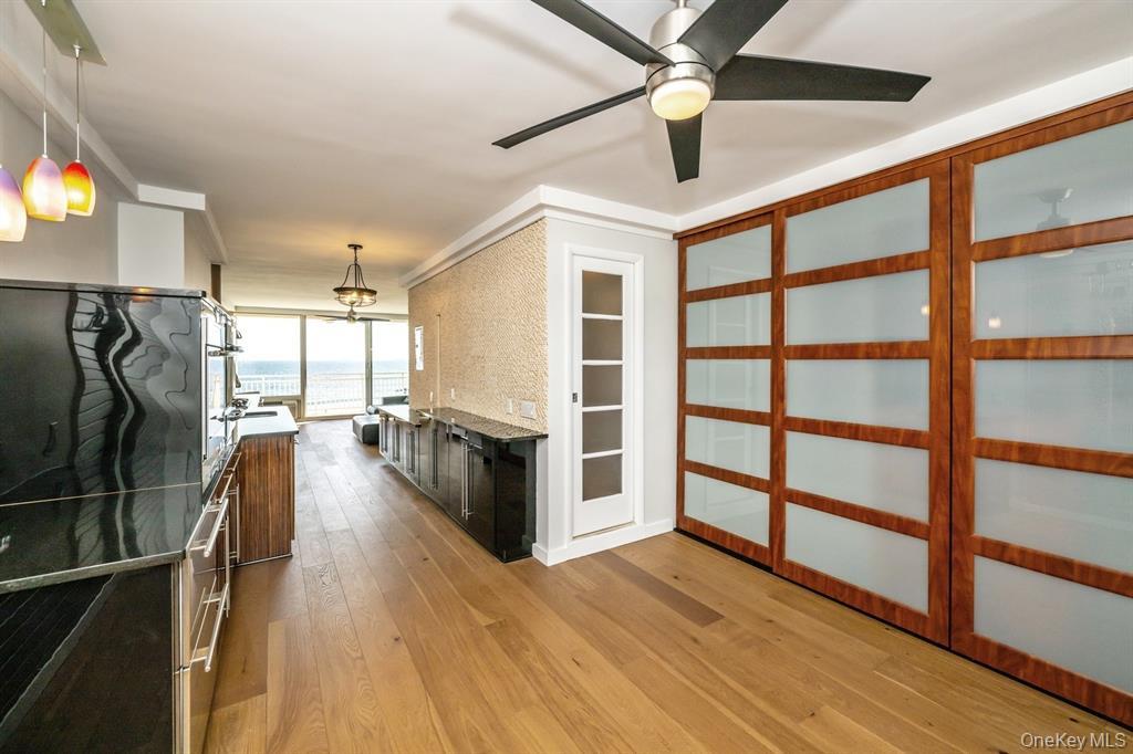 830 Shore Rd # 4Q, Long Beach, NY 11561