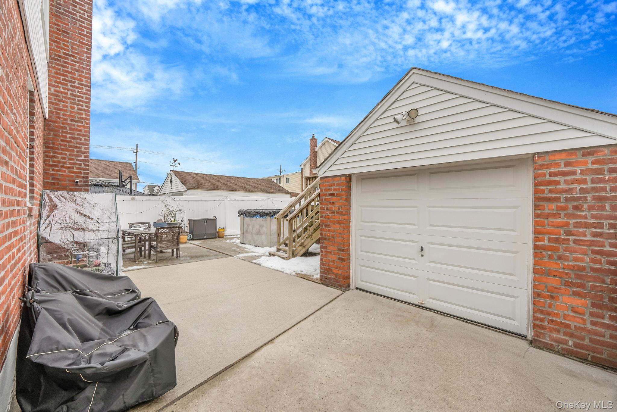 131 Grange Street, Franklin Square, NY 11010