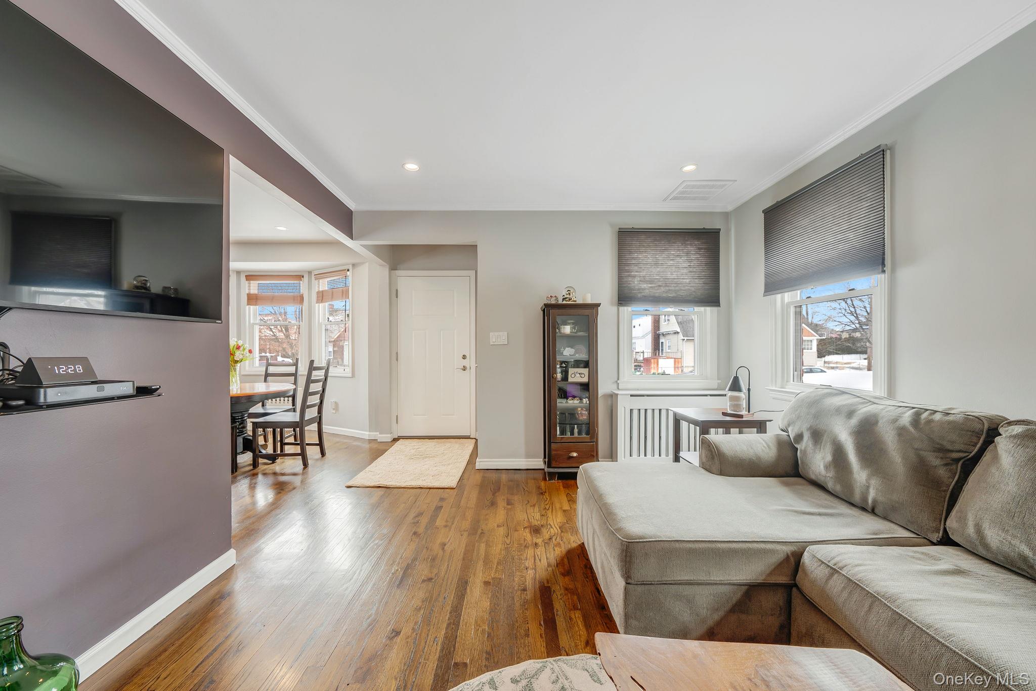 131 Grange Street, Franklin Square, NY 11010