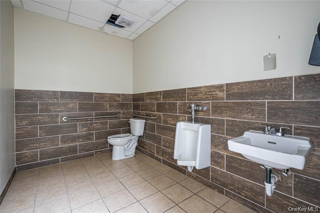 320 State Route 17M, Monroe, NY 10950