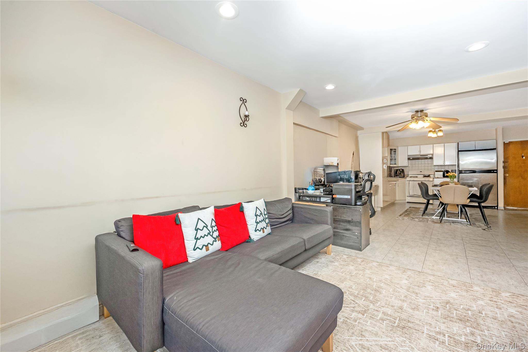 7159 58th Road, Maspeth, NY 11378