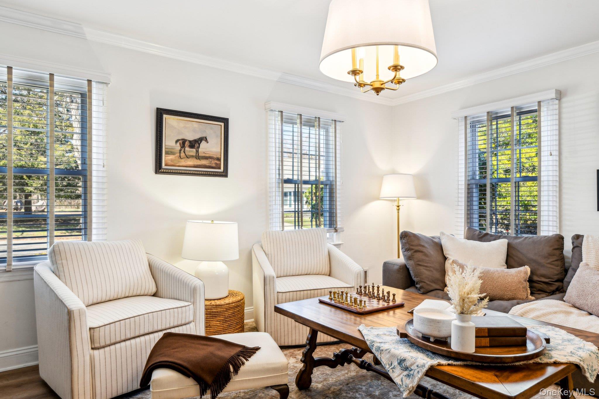 4 Jeffrey Lane, Setauket, NY 11733