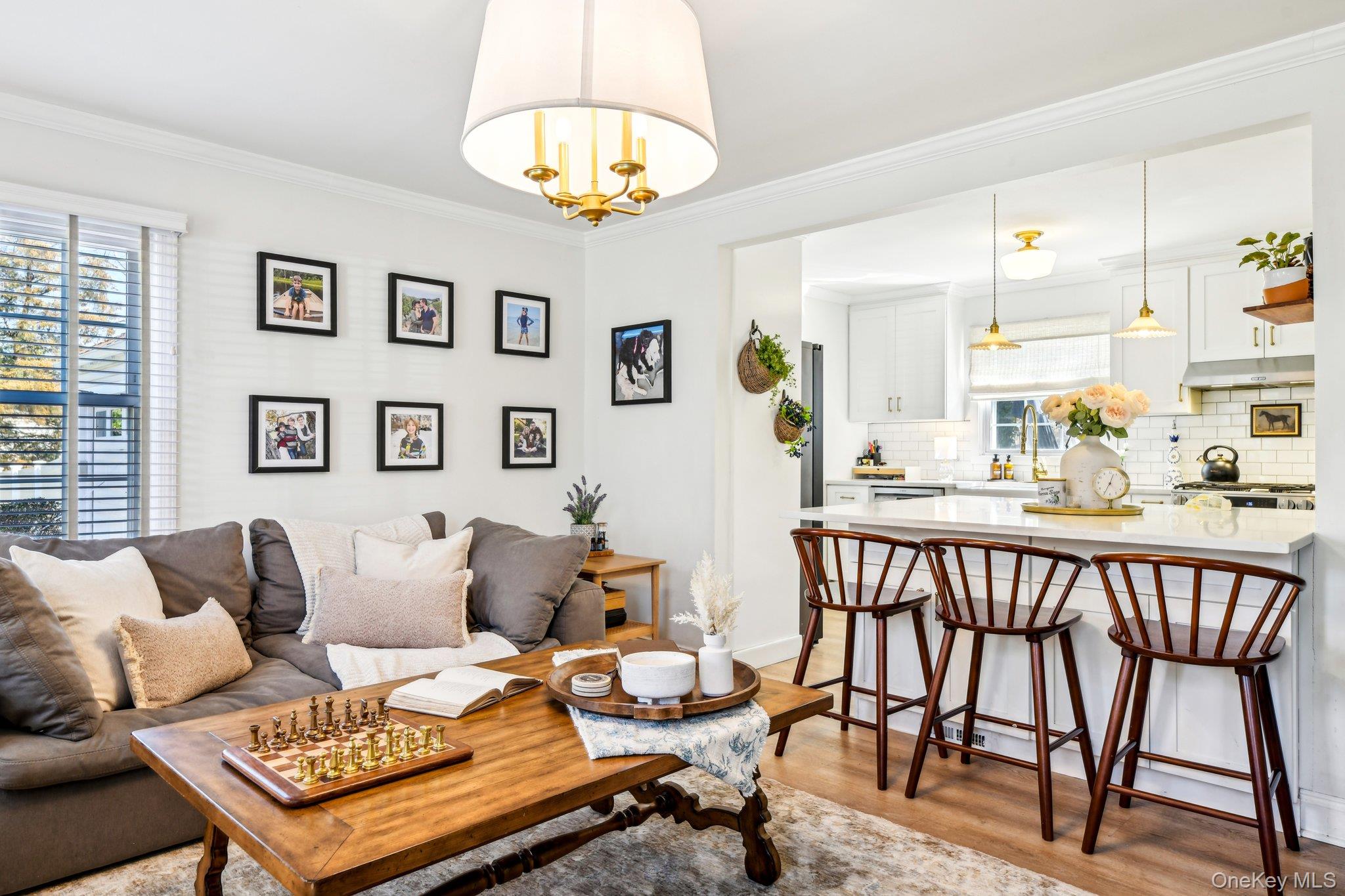 4 Jeffrey Lane, Setauket, NY 11733