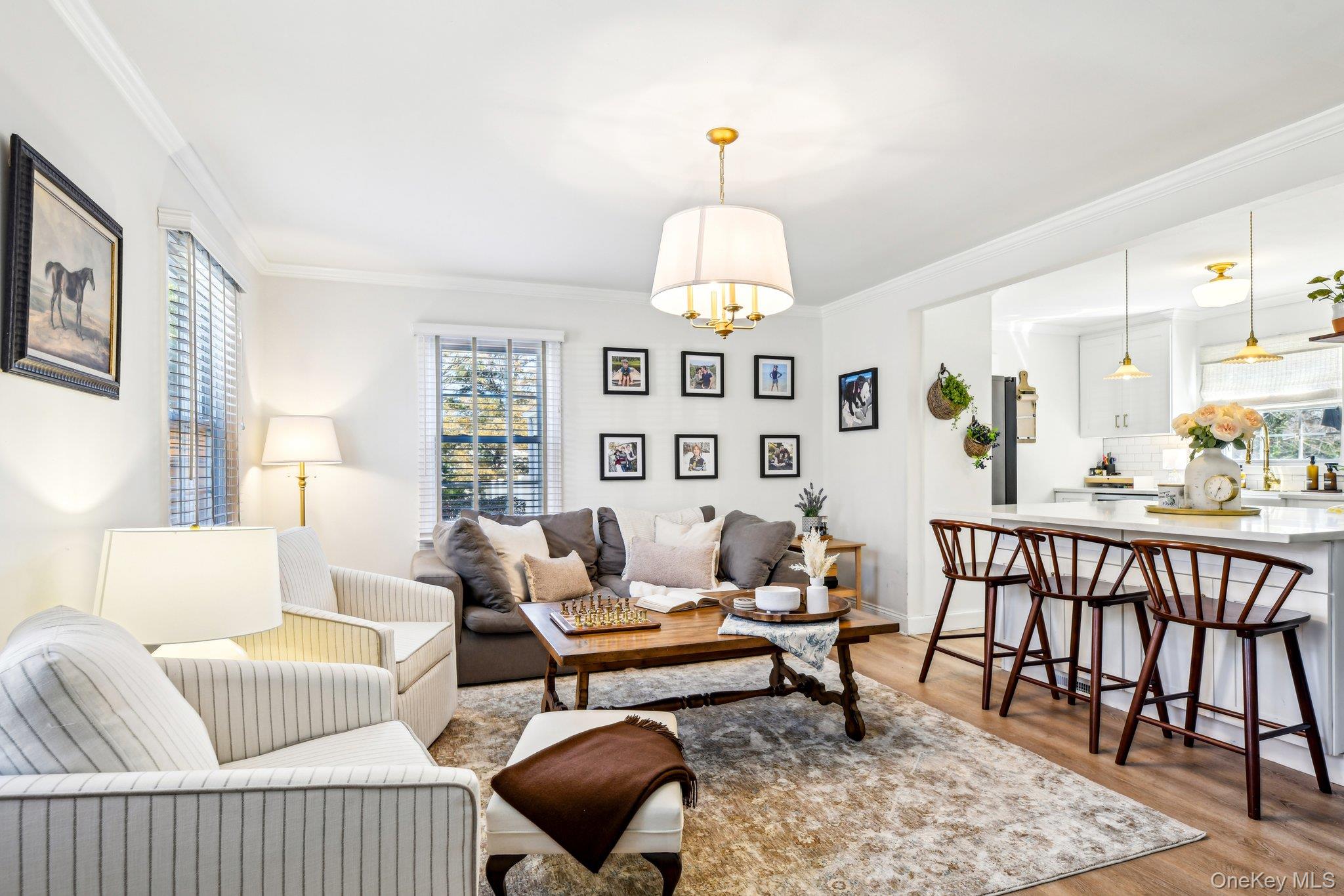 4 Jeffrey Lane, Setauket, NY 11733