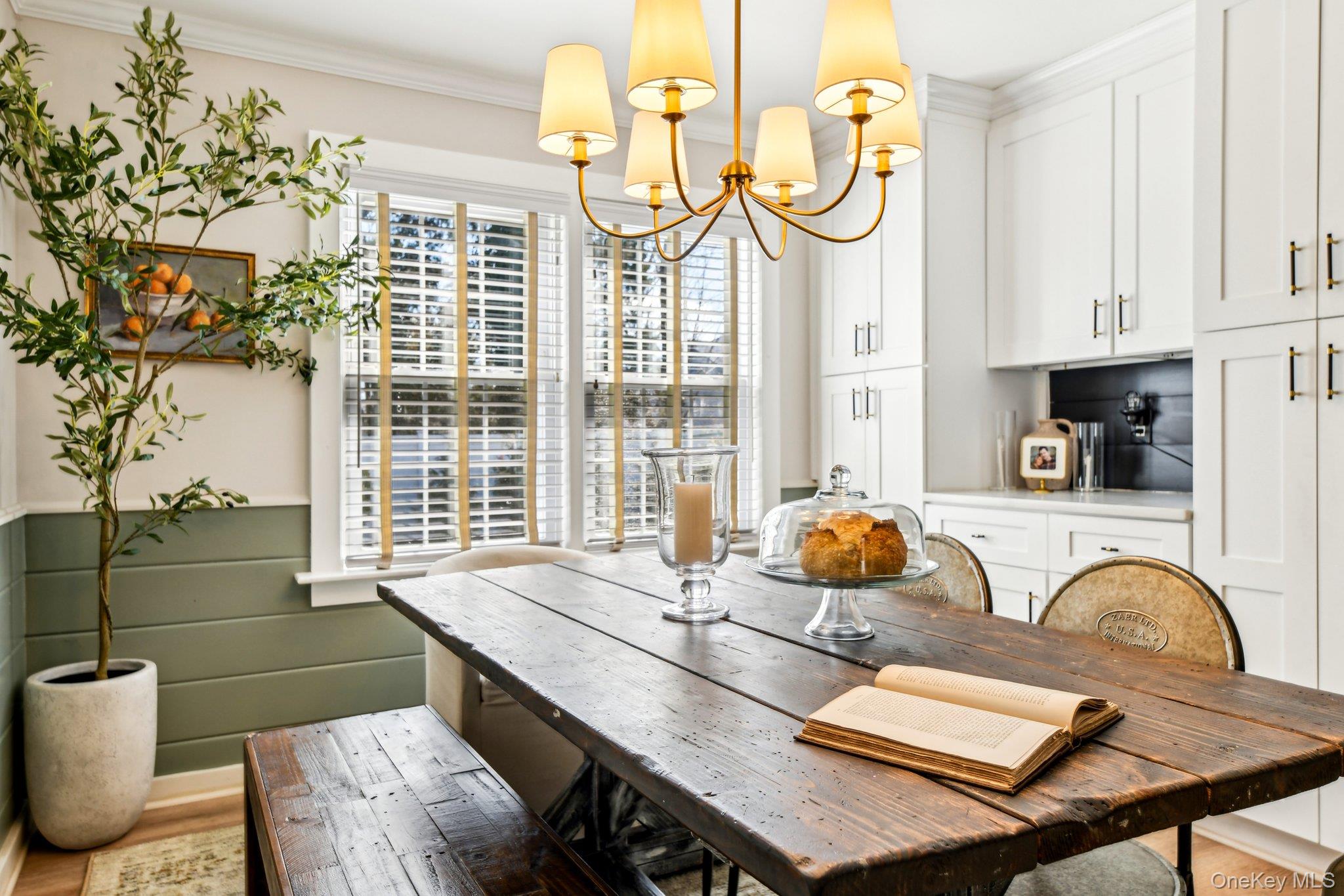 4 Jeffrey Lane, Setauket, NY 11733