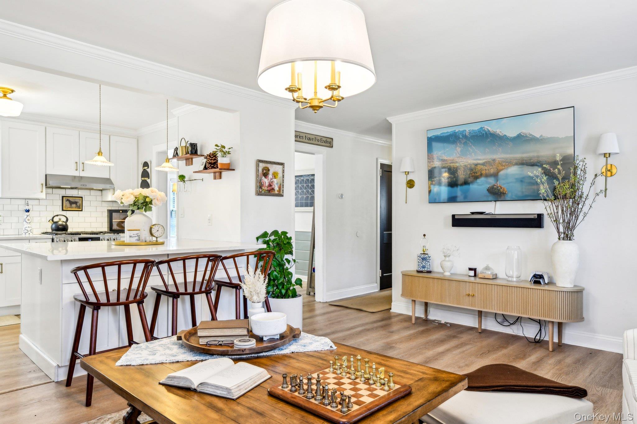 4 Jeffrey Lane, Setauket, NY 11733