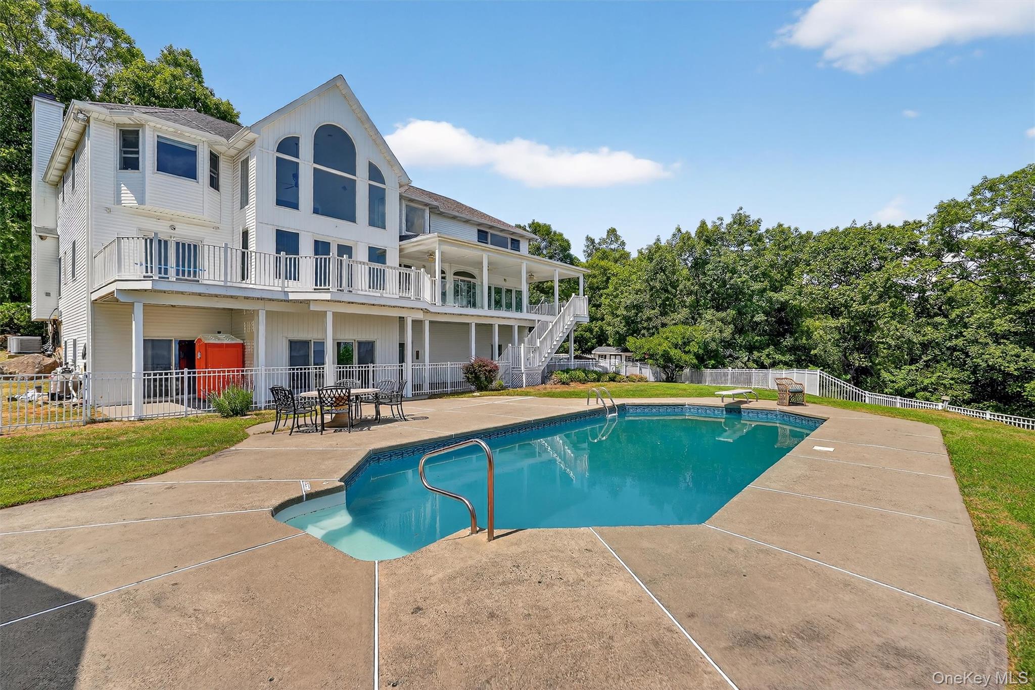 10 Soluri Lane, Tomkins Cove, NY 10986