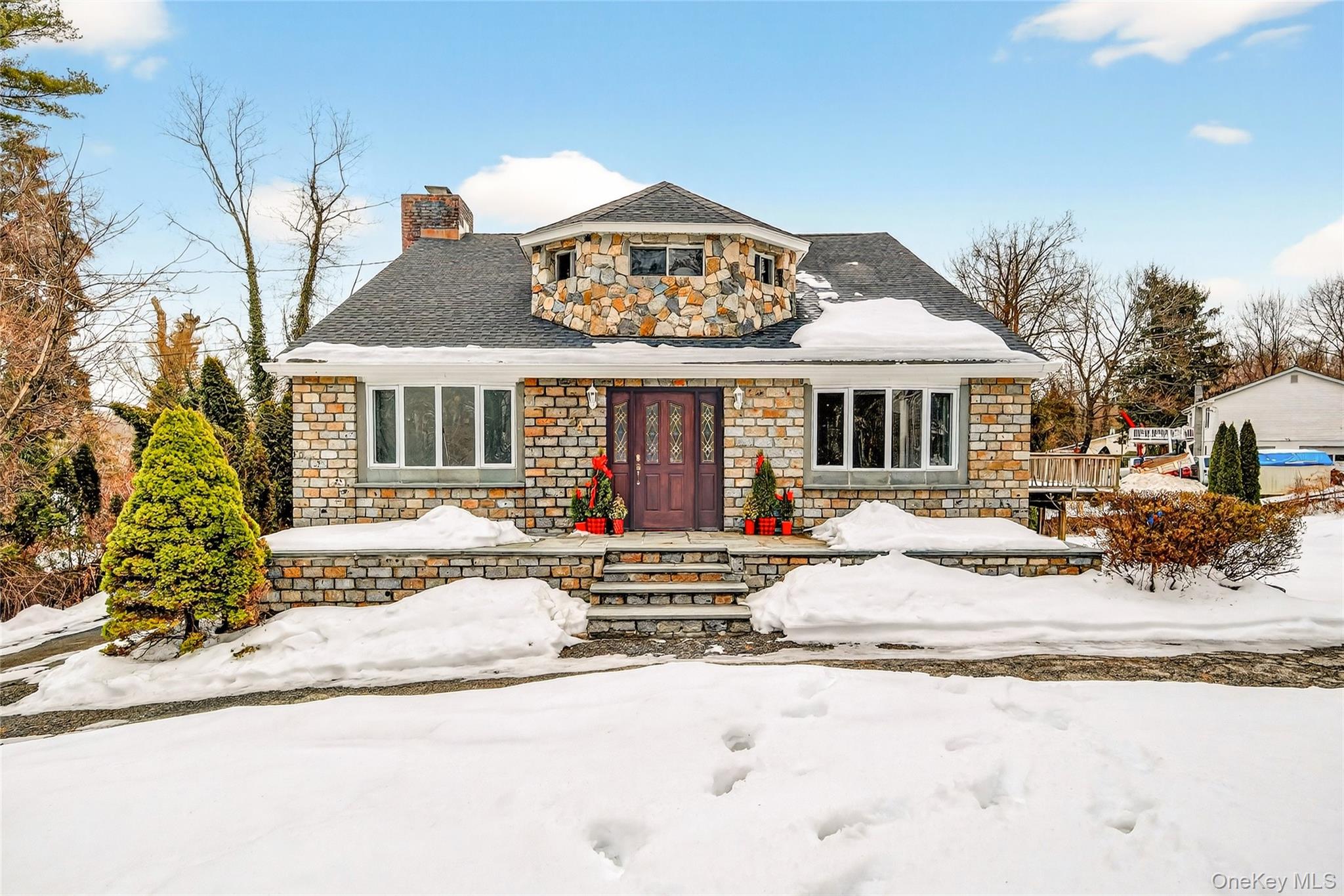 24 Old Knollwood Road, White Plains, NY 10607