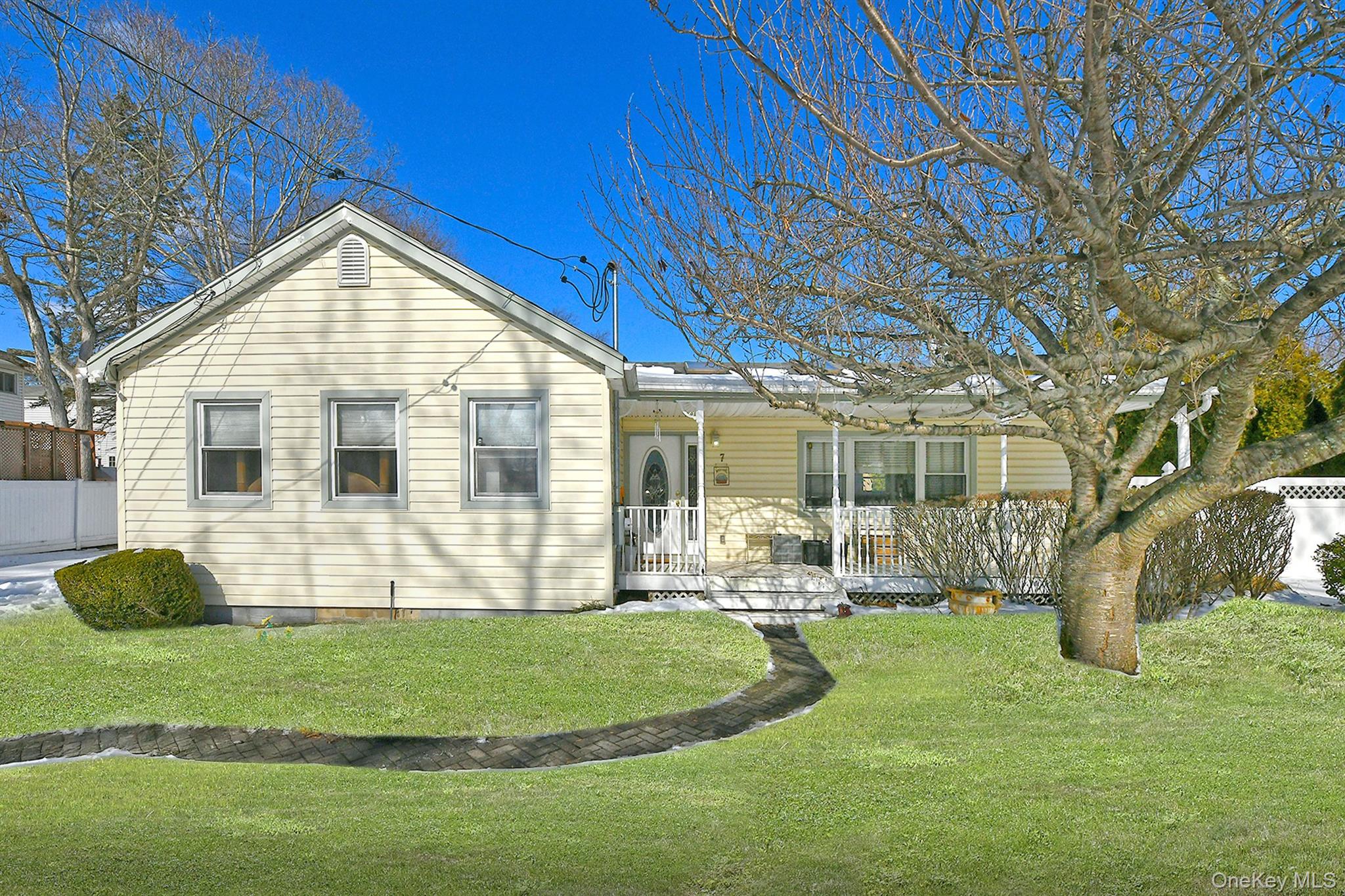 7 Gerber Street, Dix Hills, NY 11746