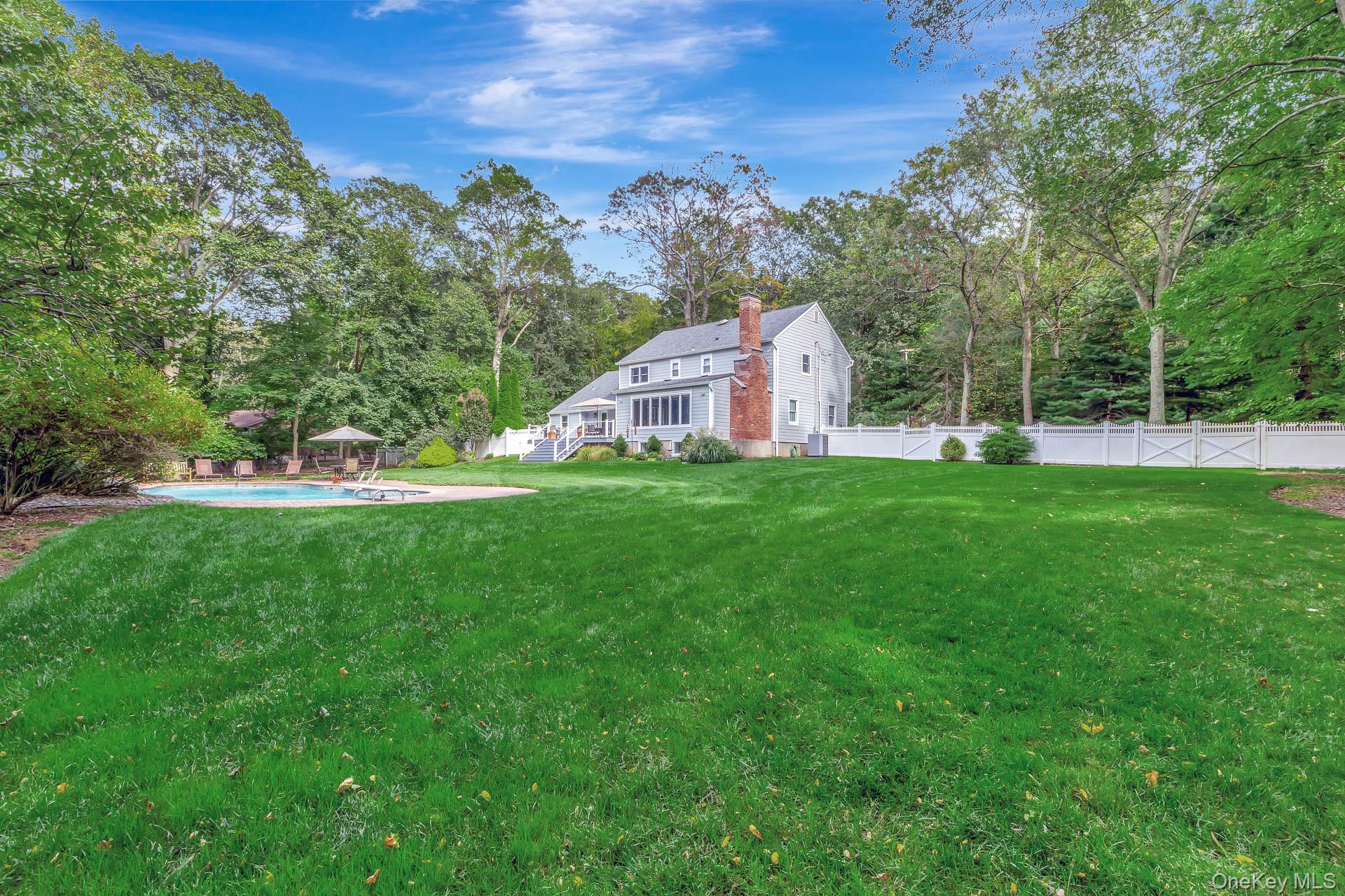 277 River Road, Saint James, NY 11780