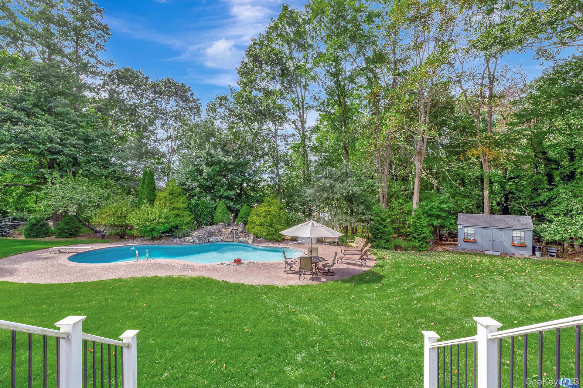 277 River Road, Saint James, NY 11780